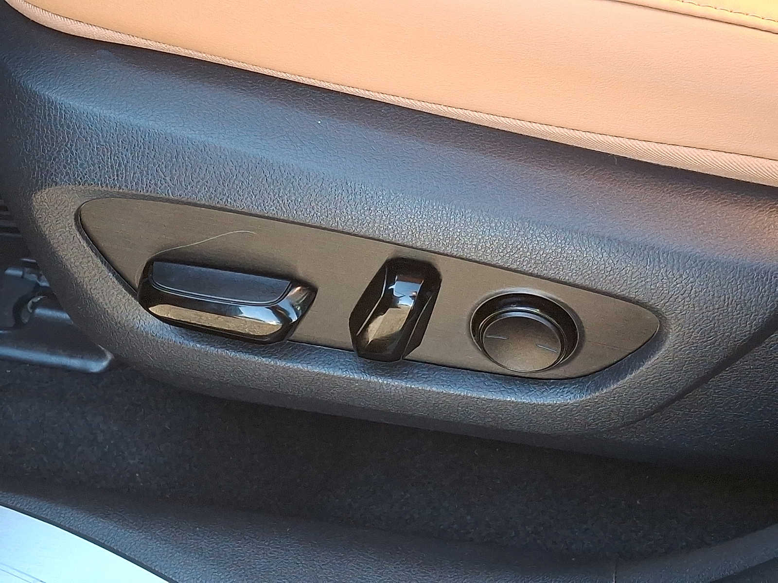 Thumbnail: 2025 Lexus NX - 12