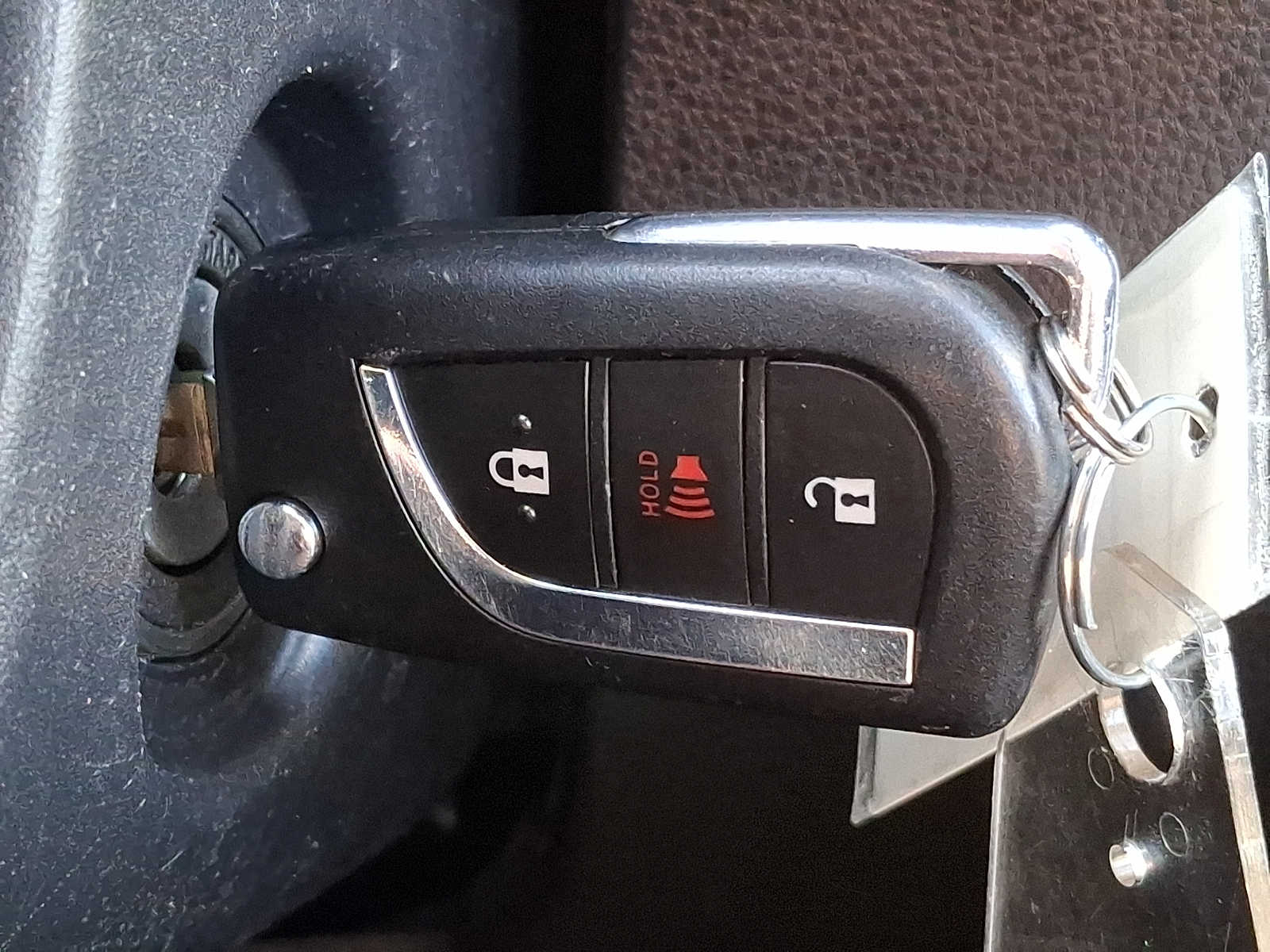 Thumbnail: 2023 Toyota RAV4 - 23