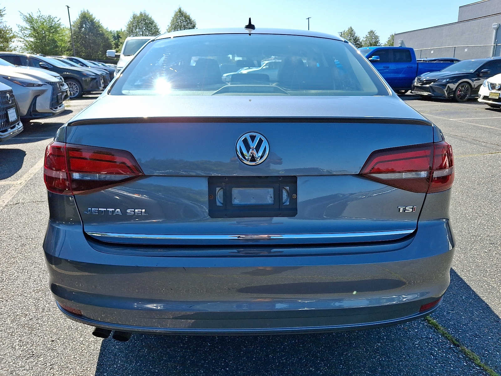Thumbnail: 2018 Volkswagen Jetta - 5