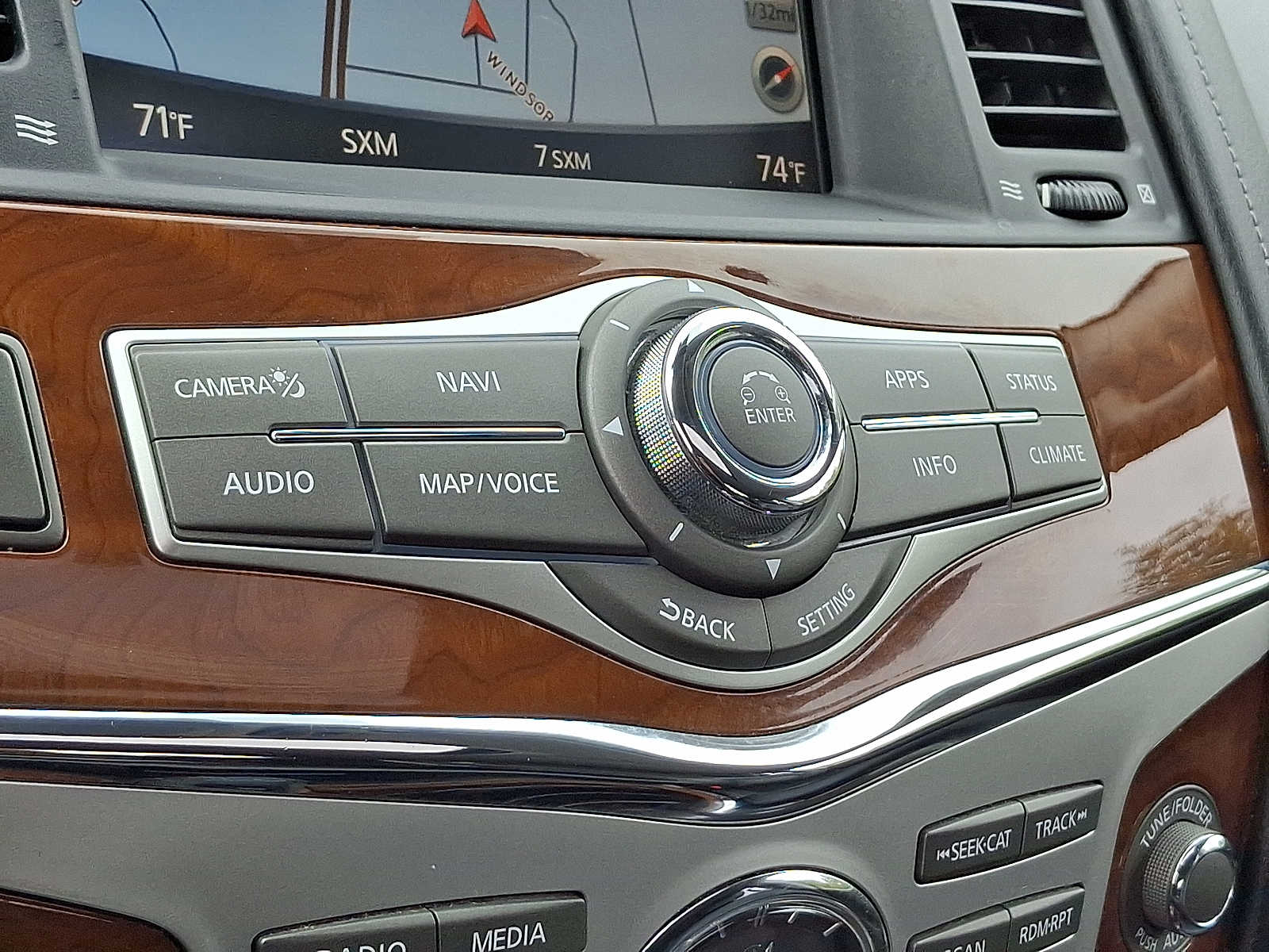 Thumbnail: 2019 INFINITI QX80 - 16