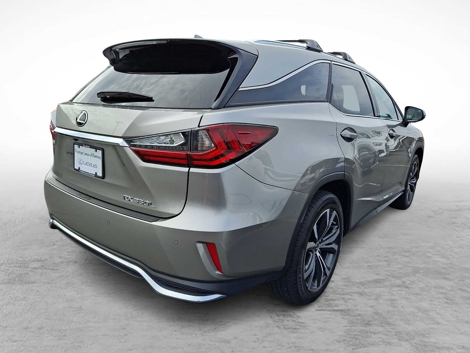 Thumbnail: 2020 Lexus RX - 4