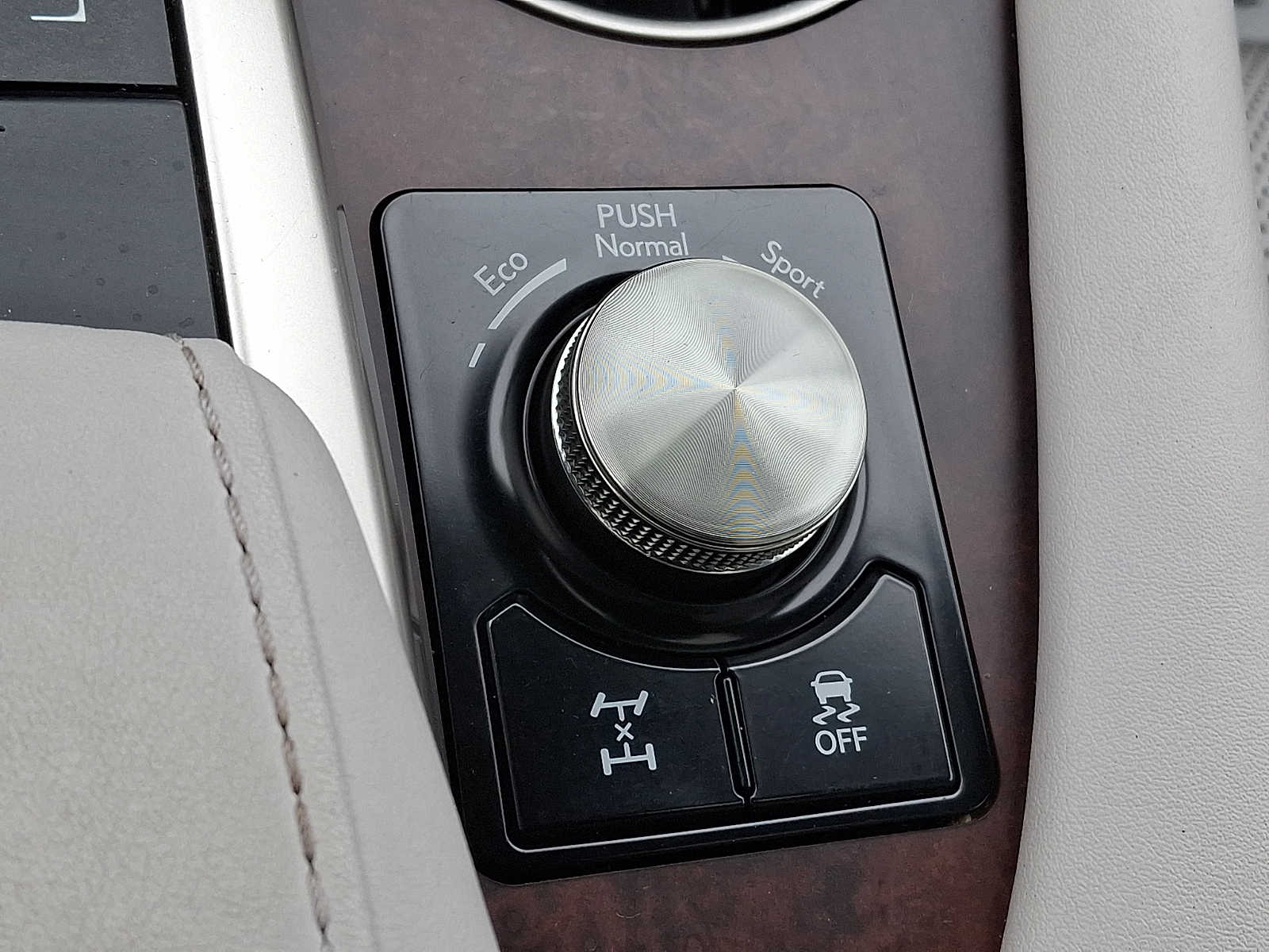 Thumbnail: 2020 Lexus RX - 24