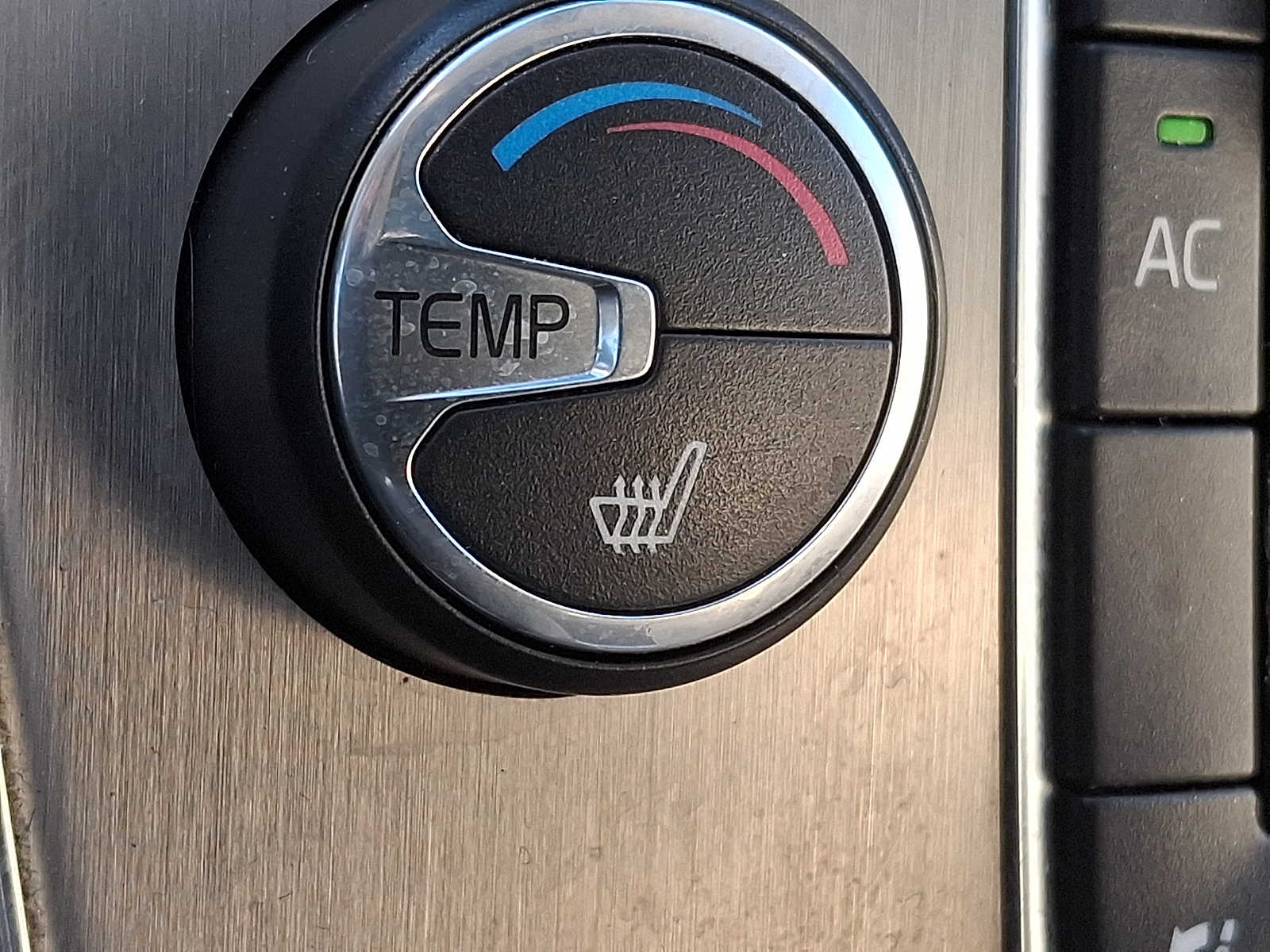 Thumbnail: 2012 Volvo XC60 - 22