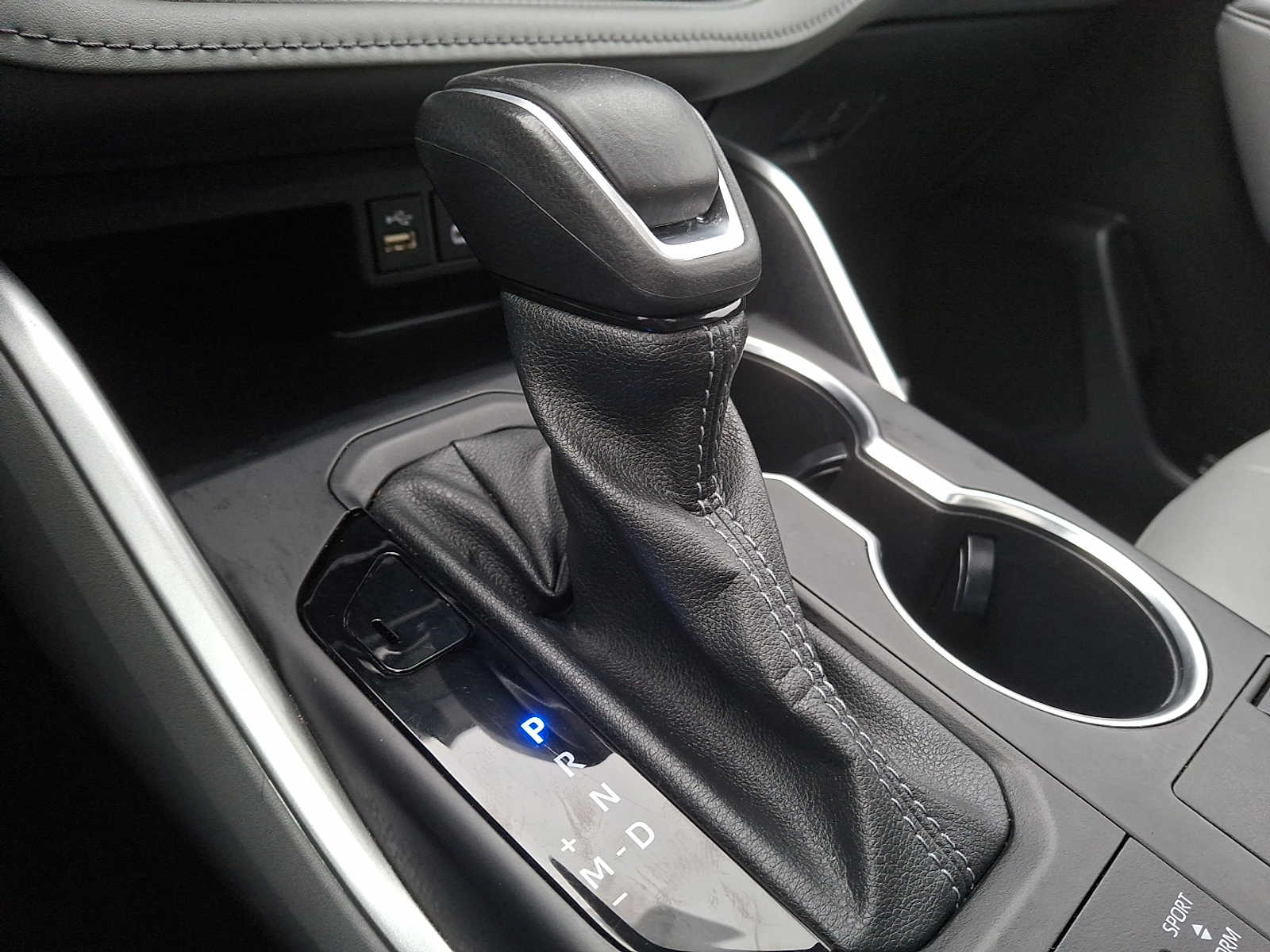 Thumbnail: 2023 Toyota Highlander - 12