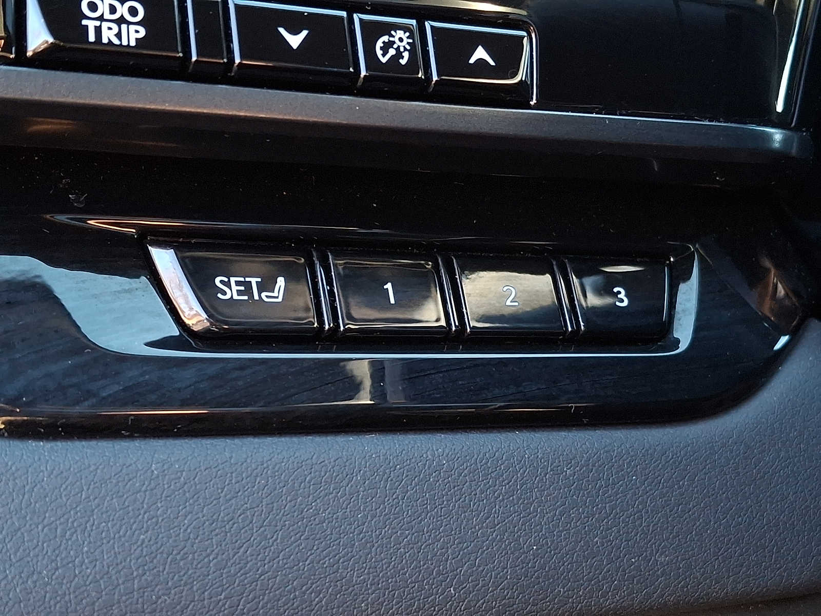 Thumbnail: 2024 Lexus RX - 24