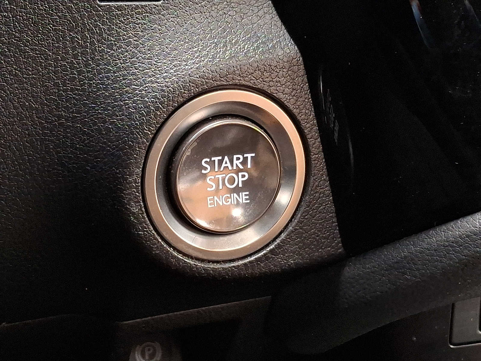 Thumbnail: 2022 Lexus ES - 19