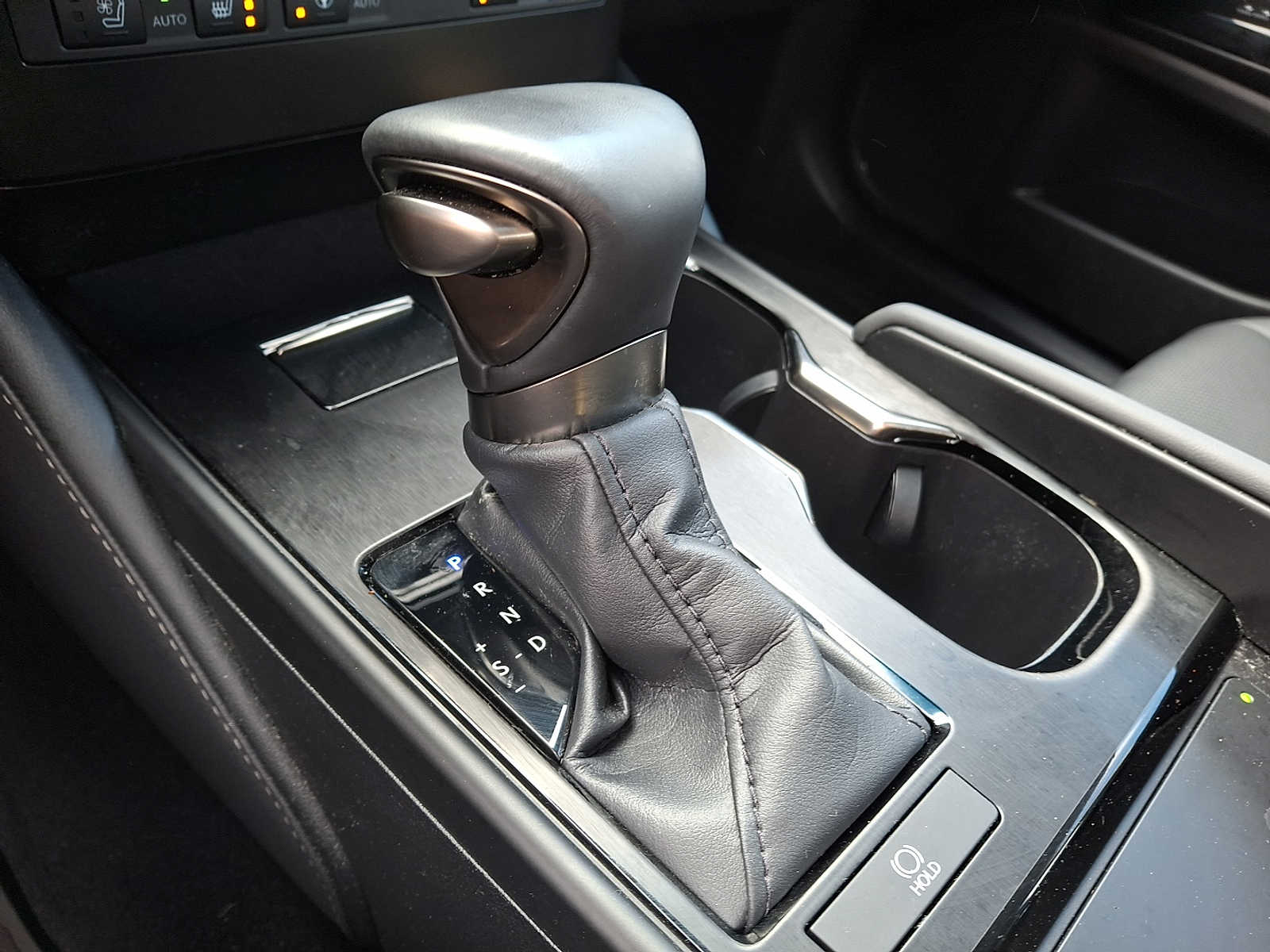 Thumbnail: 2023 Lexus ES - 13