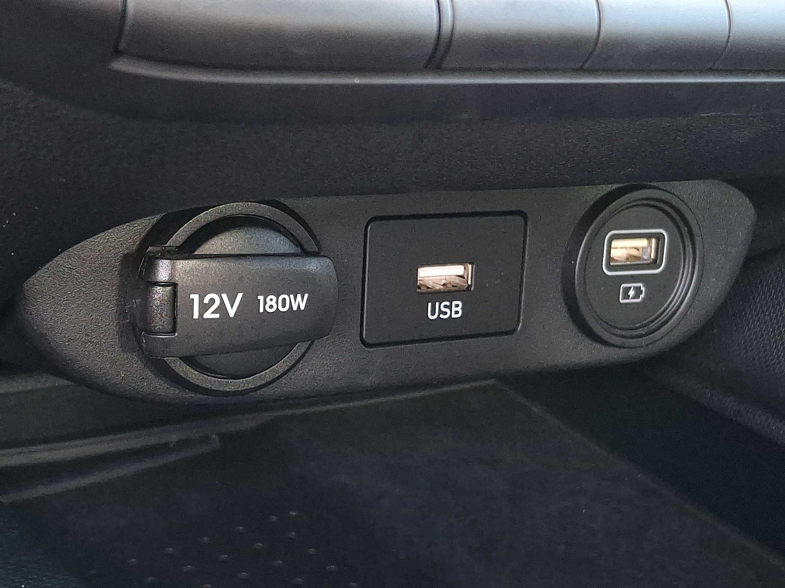 Thumbnail: 2023 Hyundai Elantra - 24