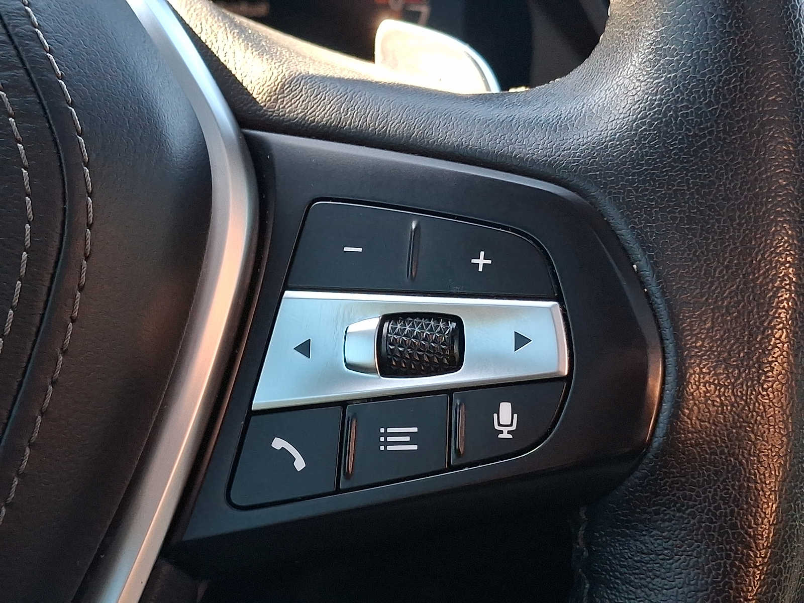 Thumbnail: 2023 BMW X5 - 19