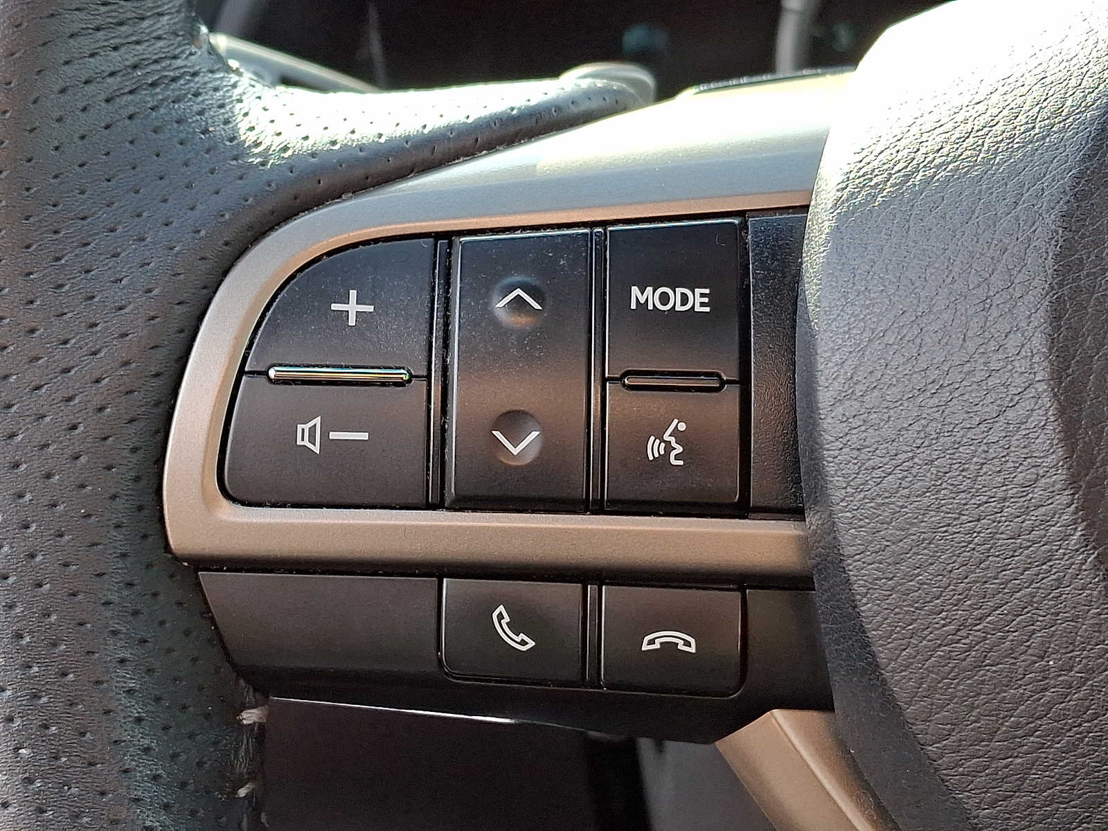 Thumbnail: 2019 Lexus RX - 17