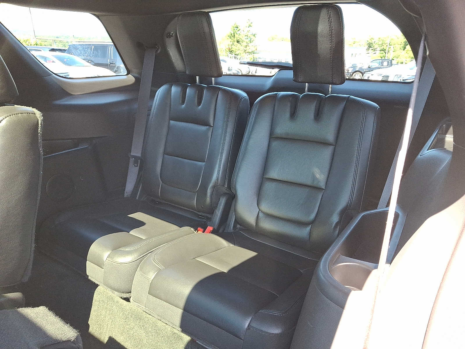 Thumbnail: 2015 Ford Explorer - 9