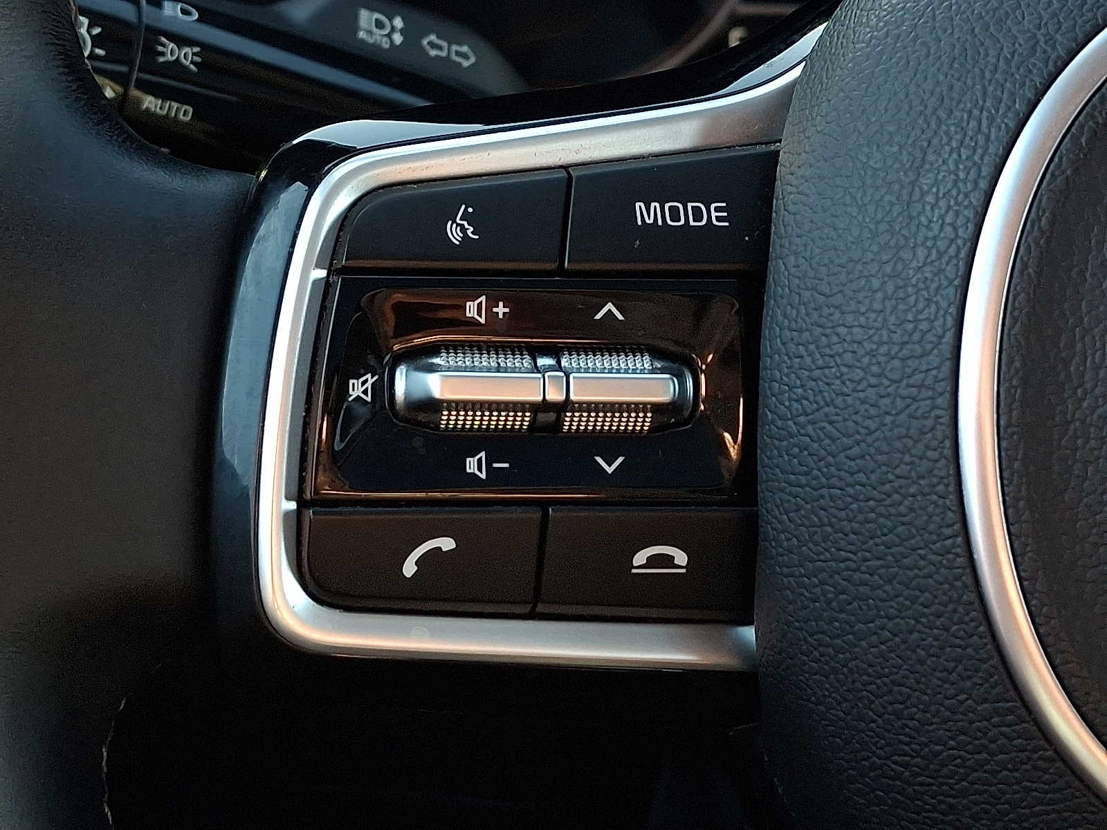 Thumbnail: 2022 Kia Sorento - 19