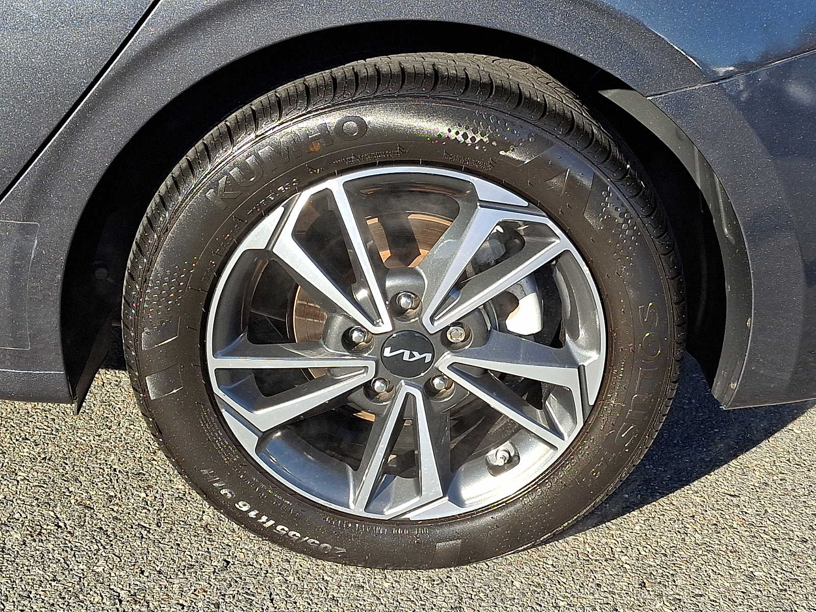 Thumbnail: 2023 Kia Forte - 6