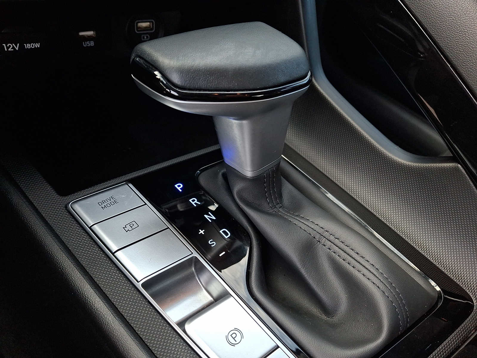 Thumbnail: 2023 Hyundai Elantra - 12