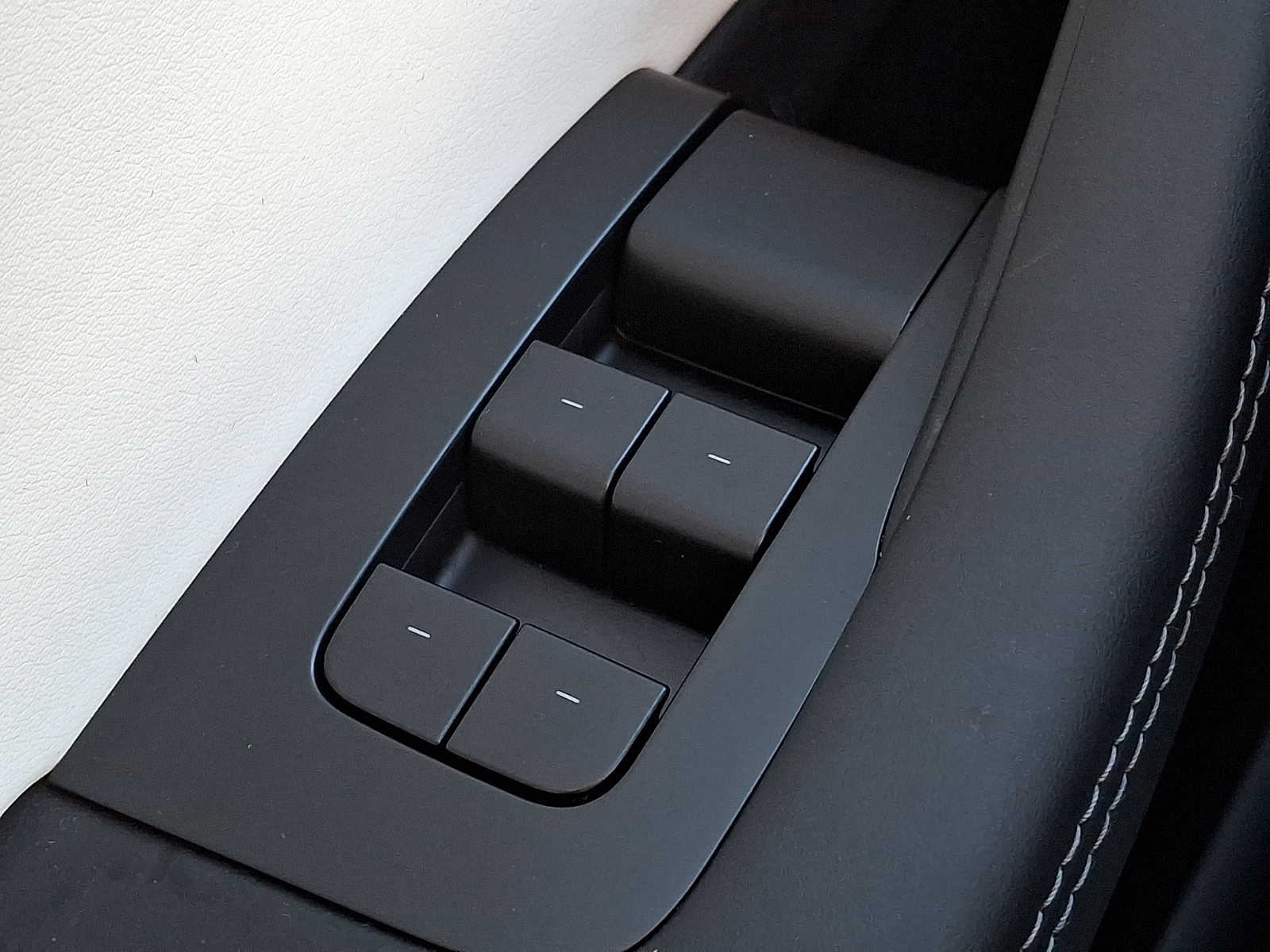 Thumbnail: 2024 Tesla Model 3 - 22