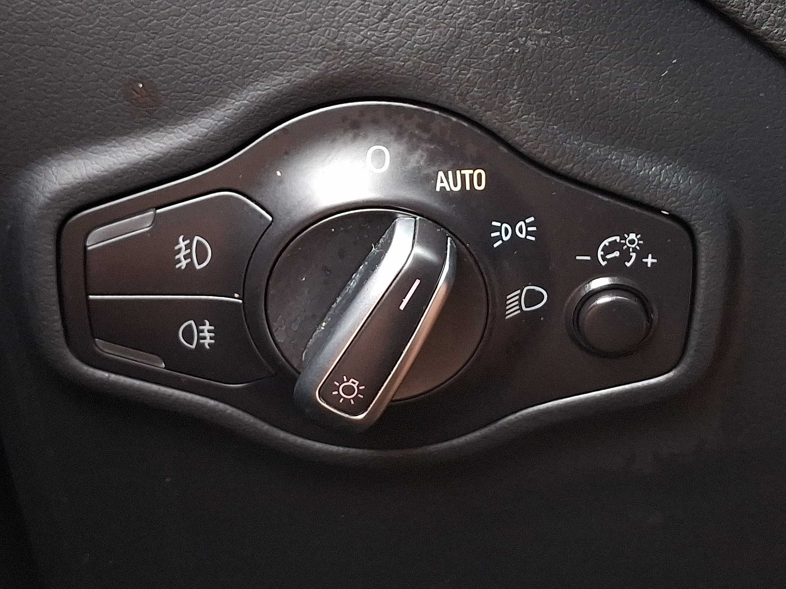 Thumbnail: 2015 Audi Q5 - 22