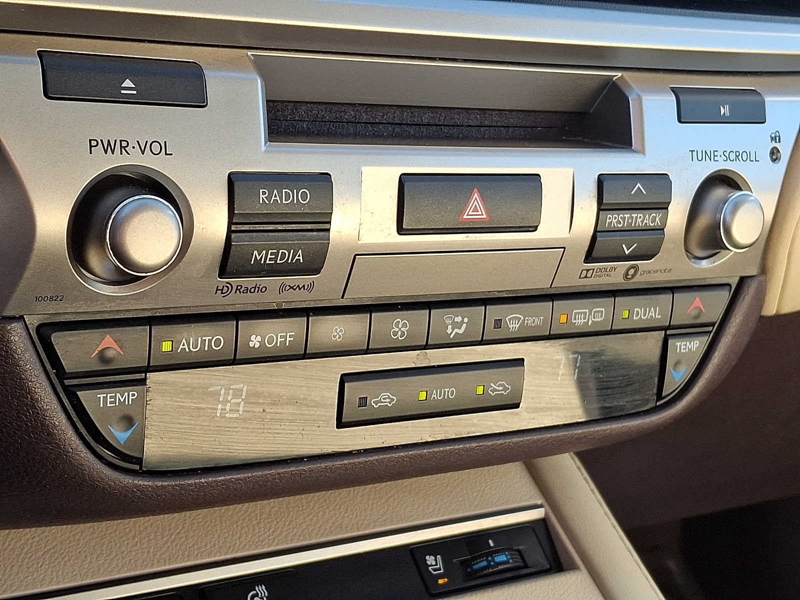 Thumbnail: 2018 Lexus ES - 14