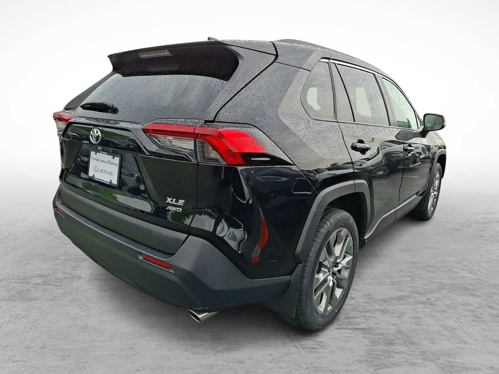 Thumbnail: 2019 Toyota RAV4 - 4