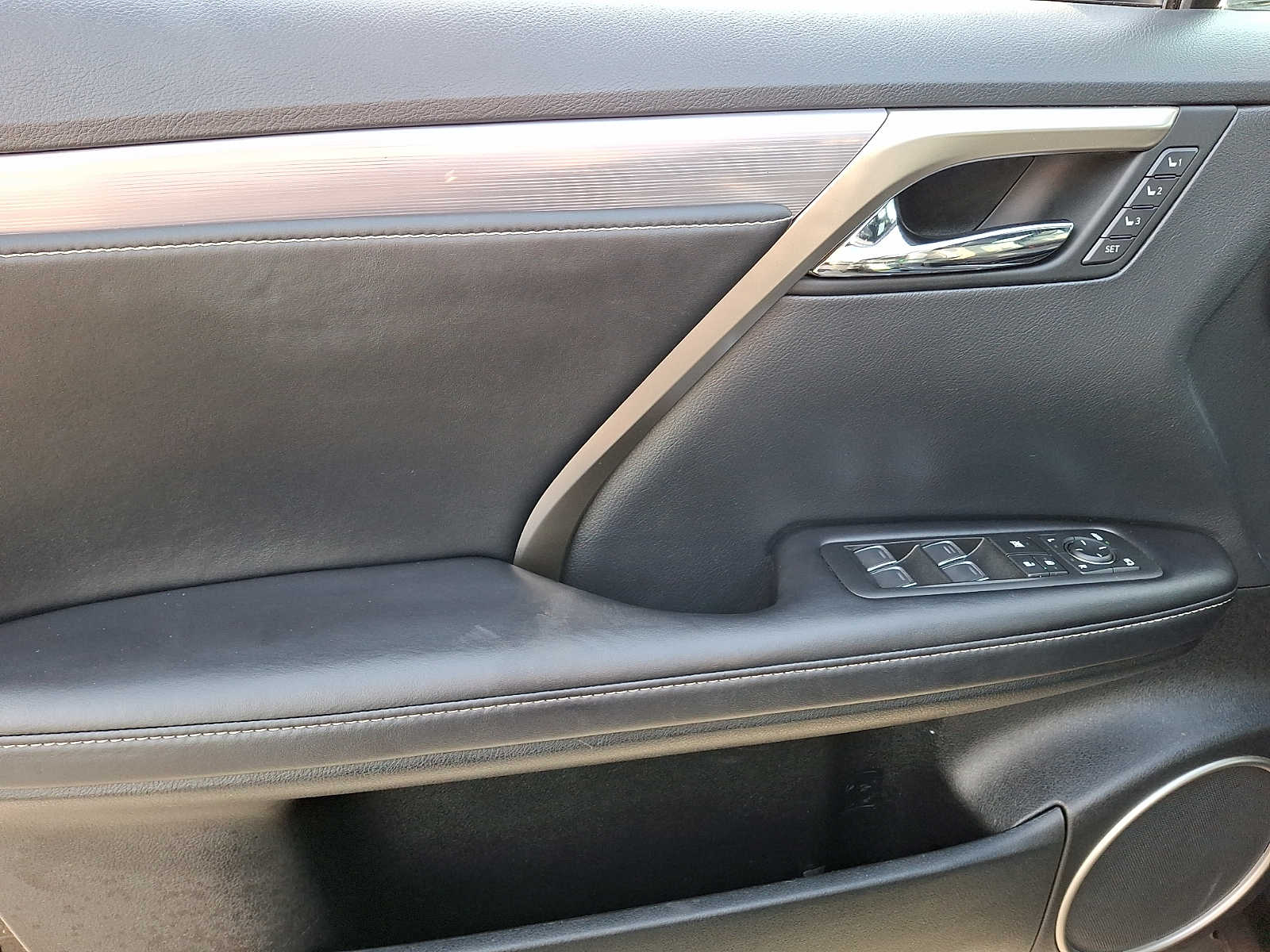 Thumbnail: 2019 Lexus RX - 9