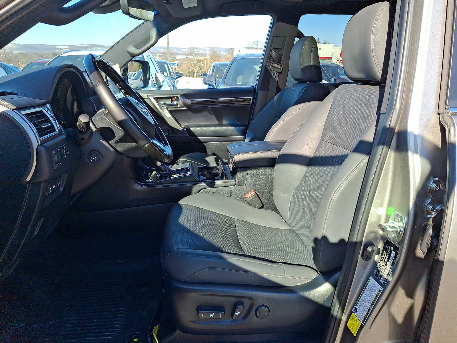 Thumbnail: 2023 Lexus GX - 11