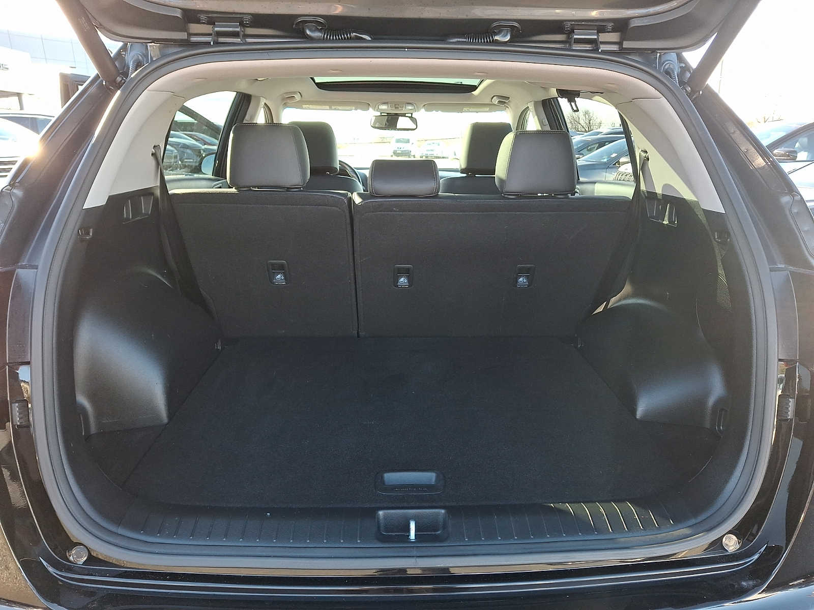 Thumbnail: 2019 Kia Sportage - 28