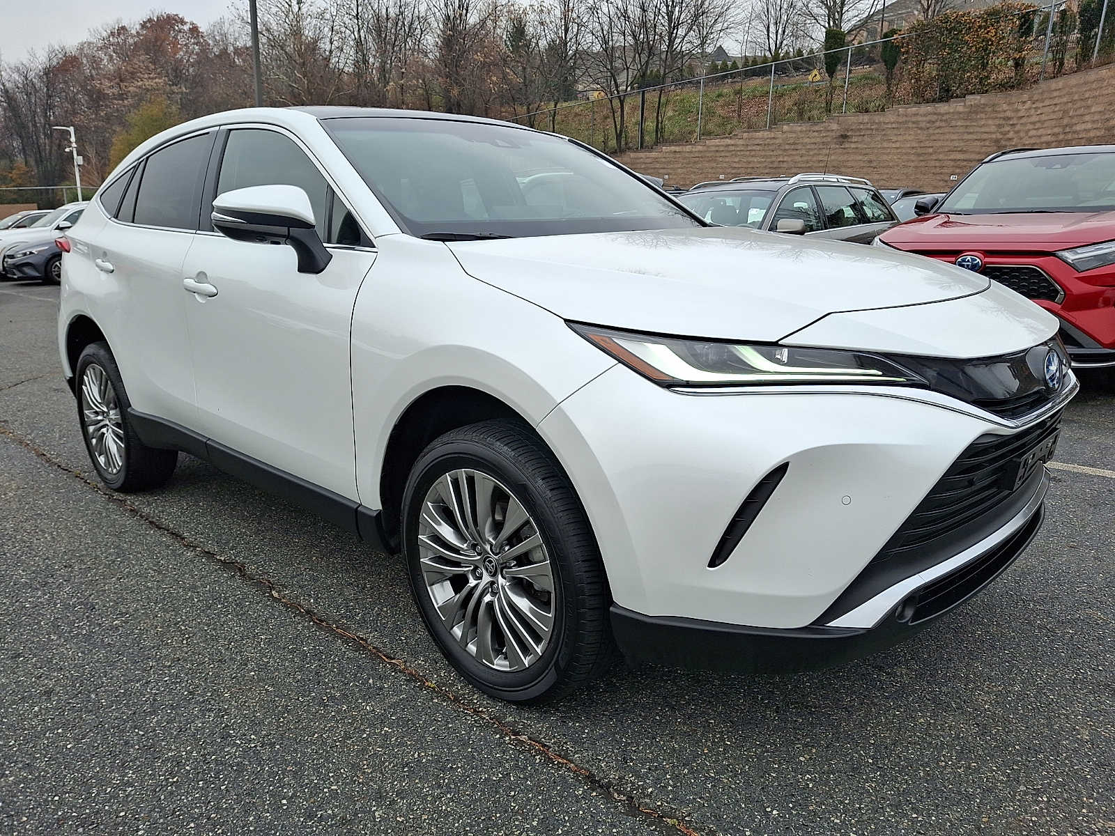 Thumbnail: 2023 Toyota Venza - 3