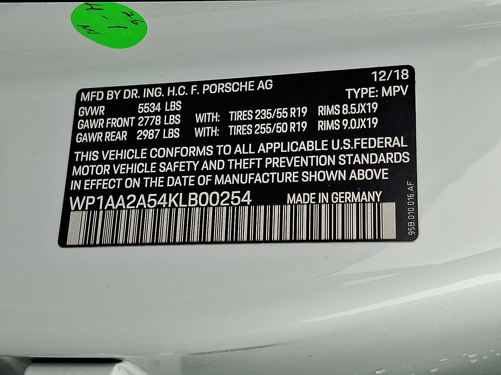 Thumbnail: 2019 Porsche Macan - 27