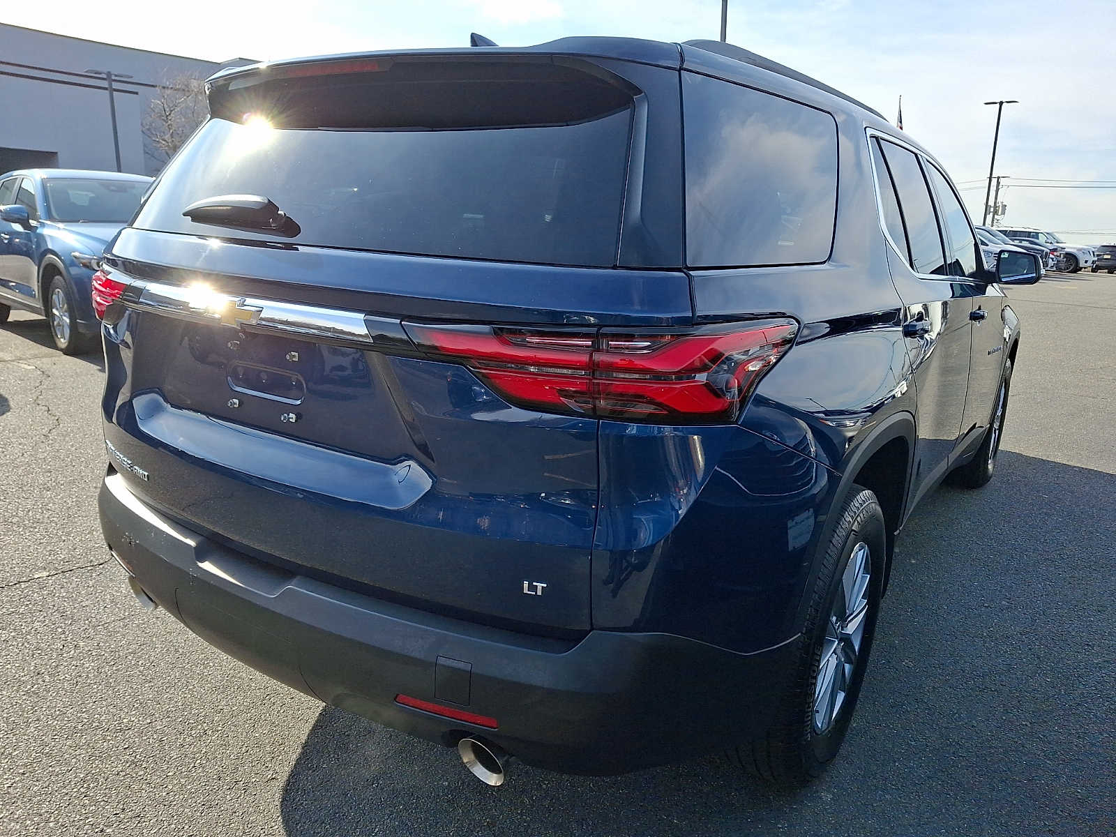 Thumbnail: 2023 Chevrolet Traverse - 4