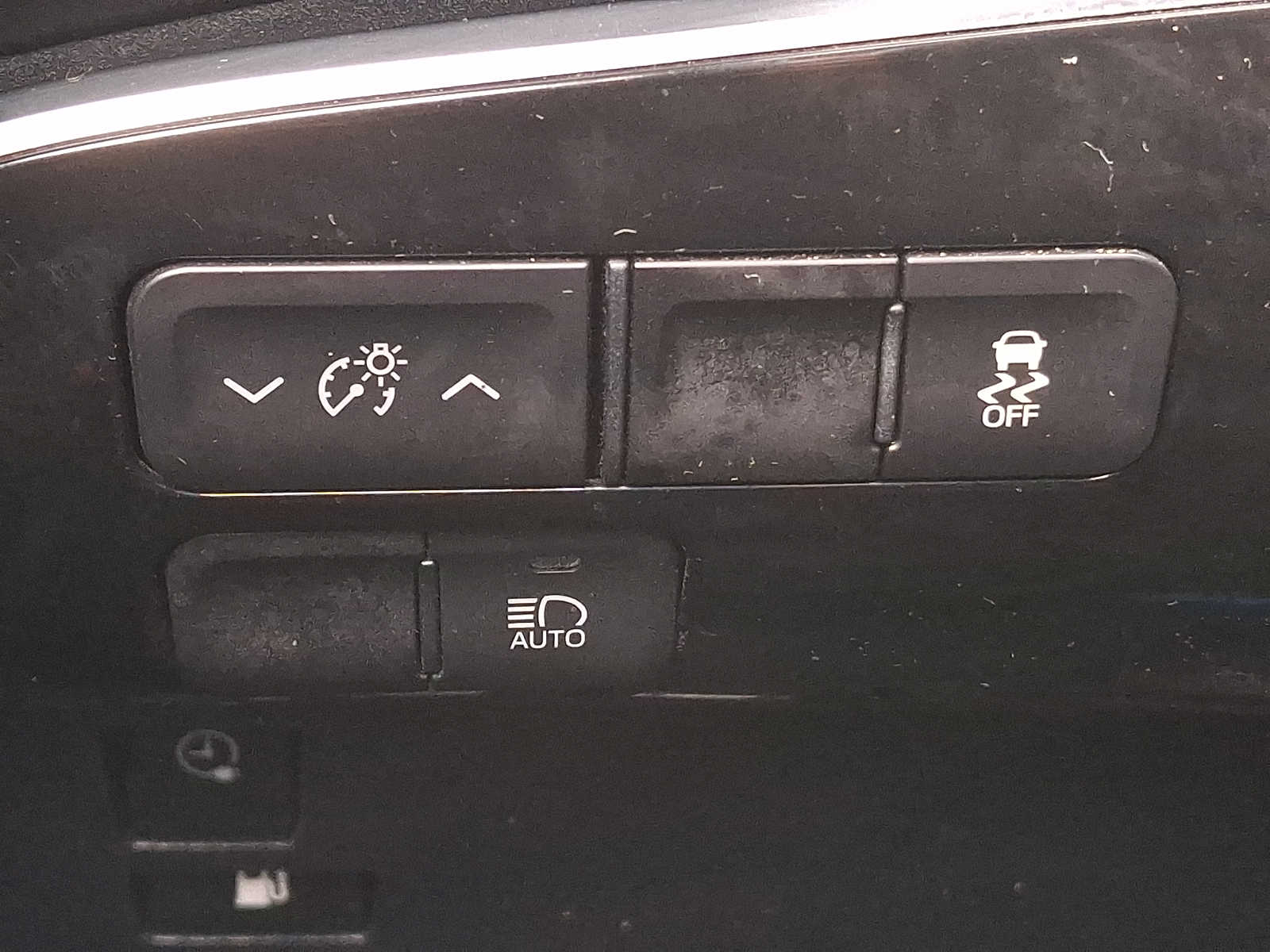 Thumbnail: 2017 Toyota Prius Prime - 22