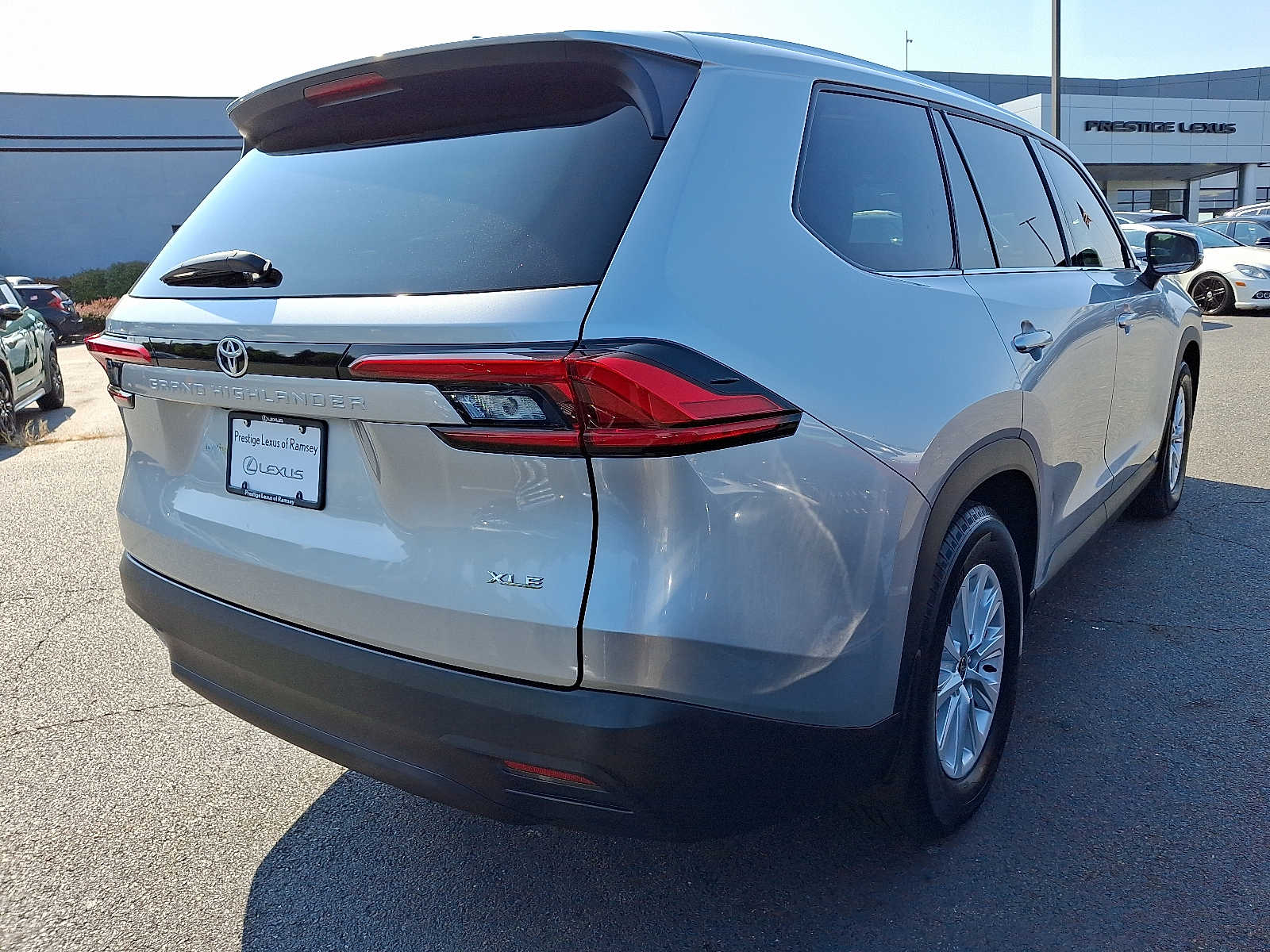 Thumbnail: 2024 Toyota Grand Highlander - 4