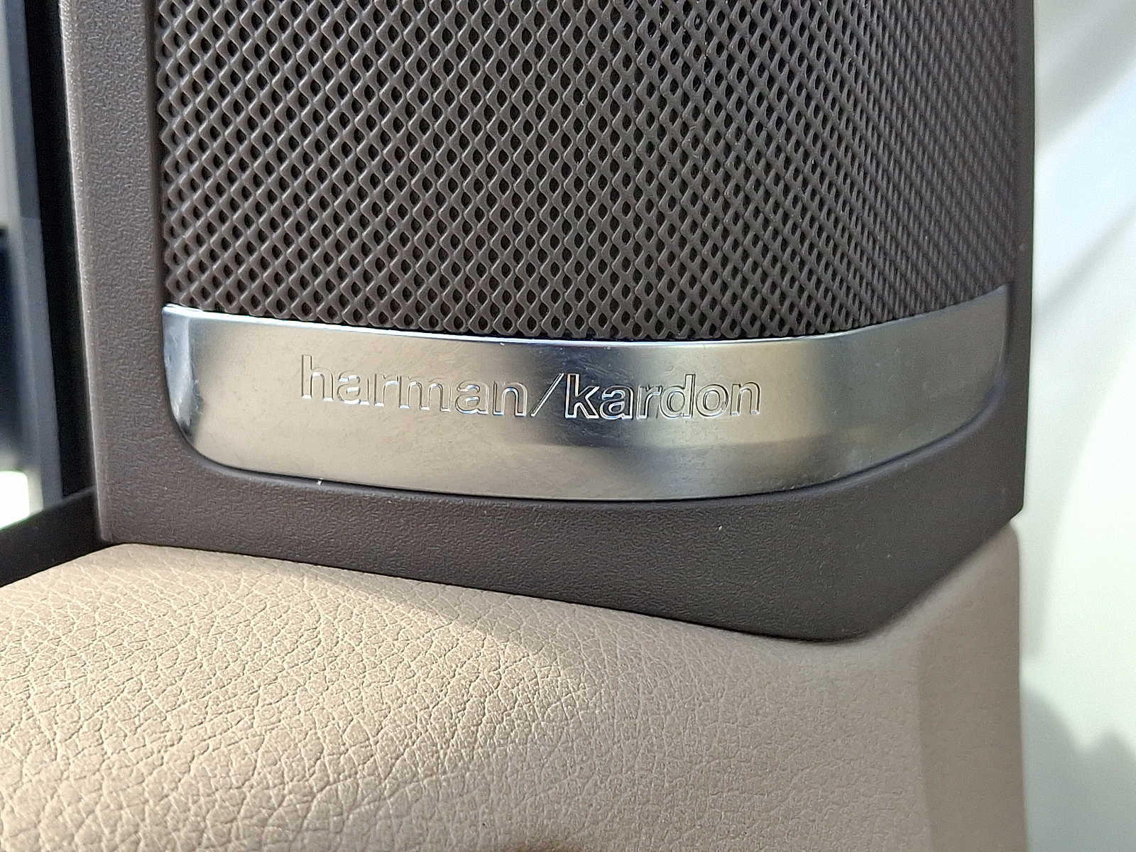 Thumbnail: 2013 Mercedes-Benz GL-Class - 25