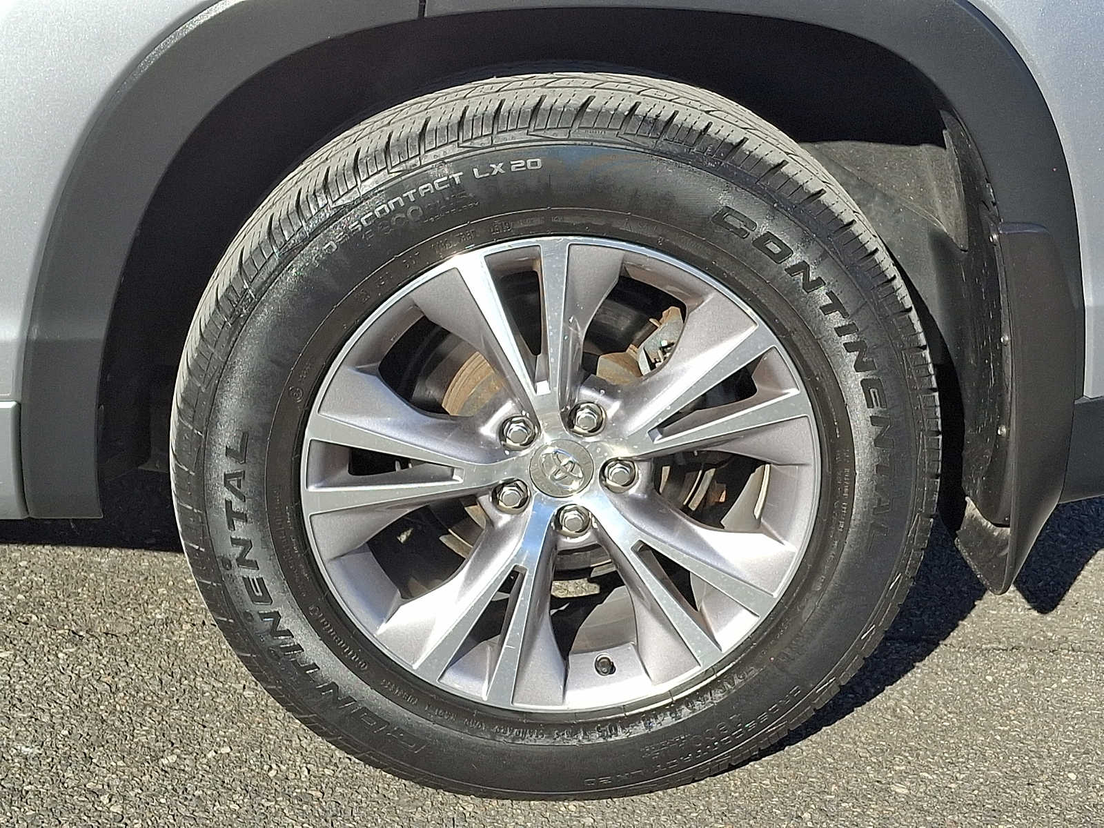 Thumbnail: 2015 Toyota Highlander - 6