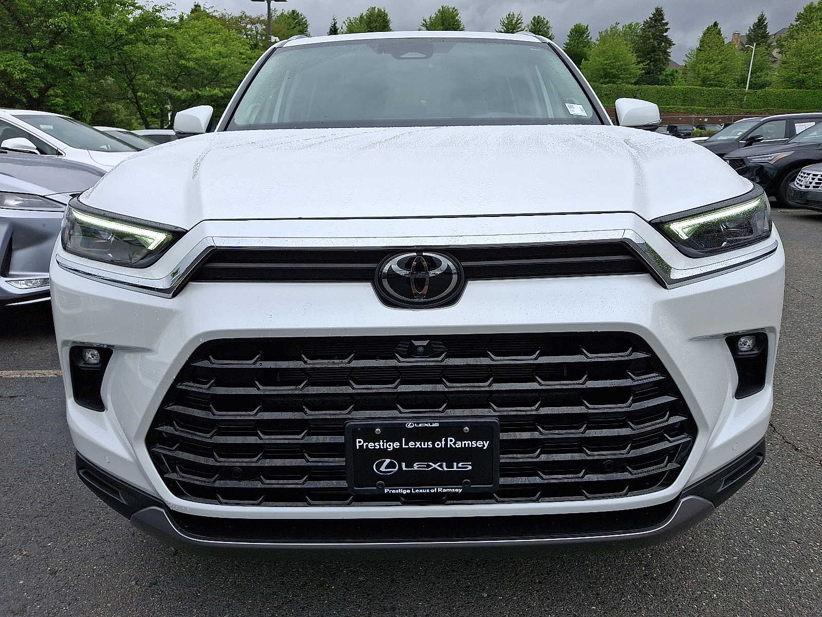 Thumbnail: 2024 Toyota Grand Highlander - 2