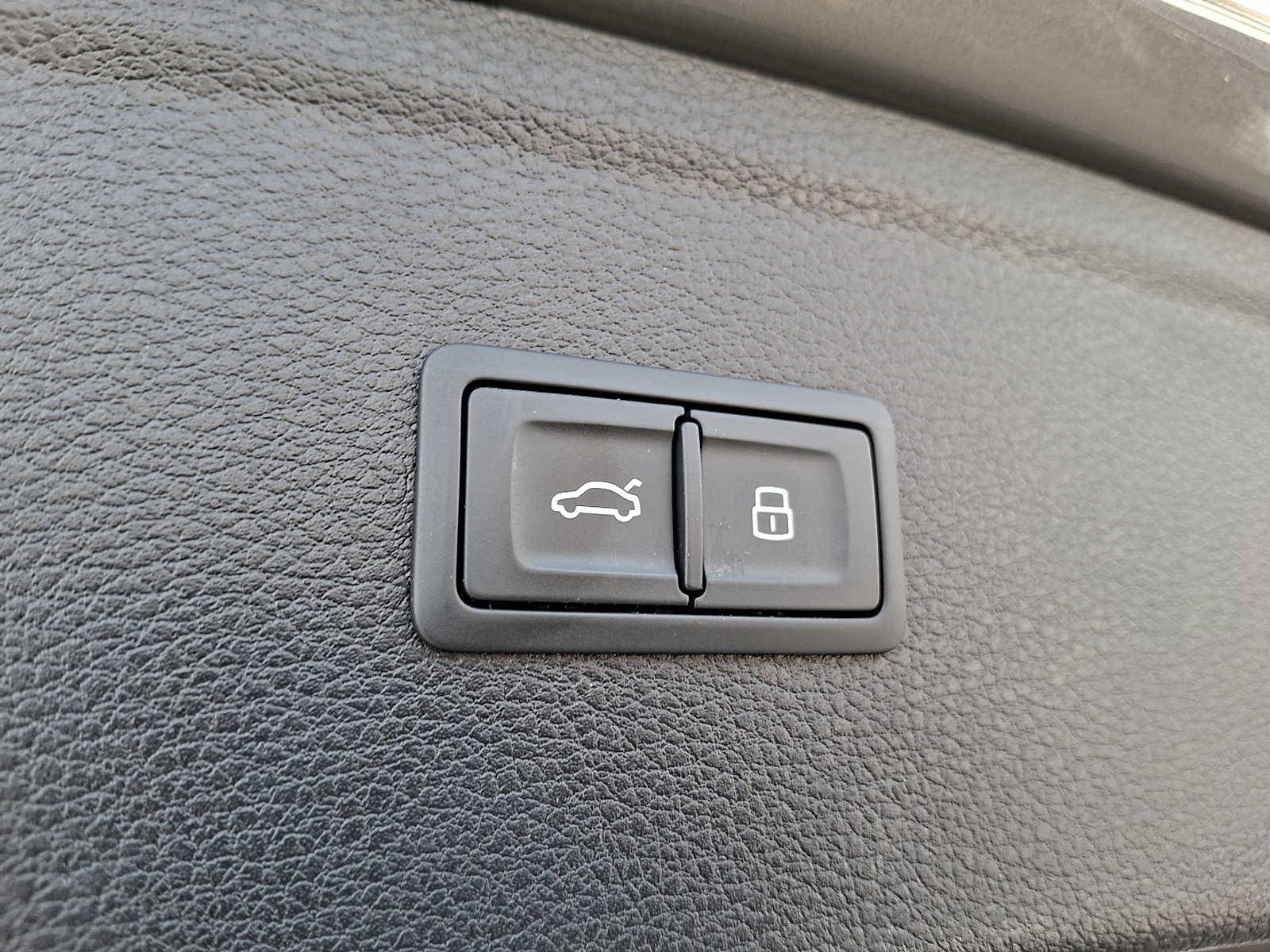 Thumbnail: 2023 Audi Q5 - 28