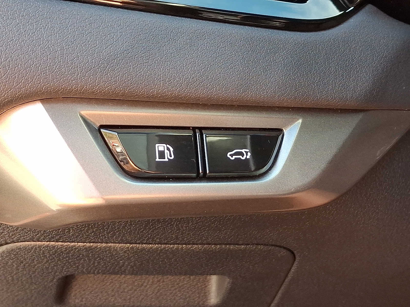 Thumbnail: 2023 Lexus RX - 22