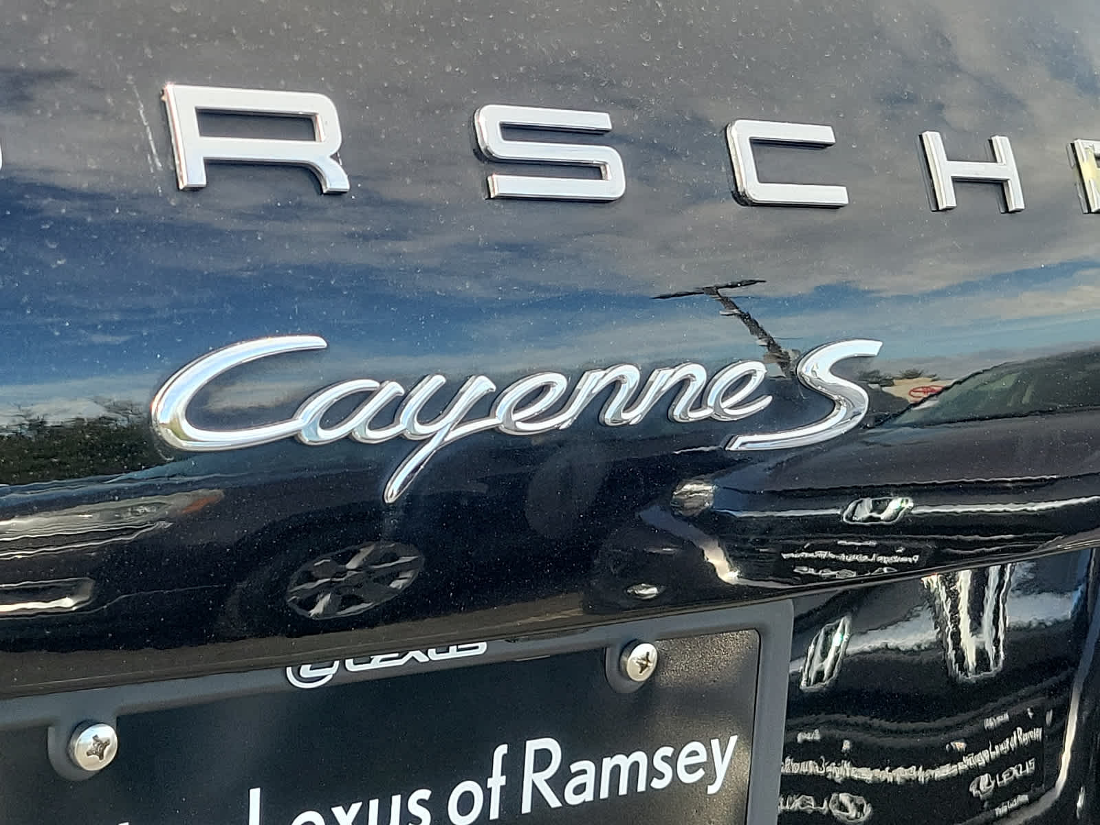 2015 Porsche Cayenne S 25