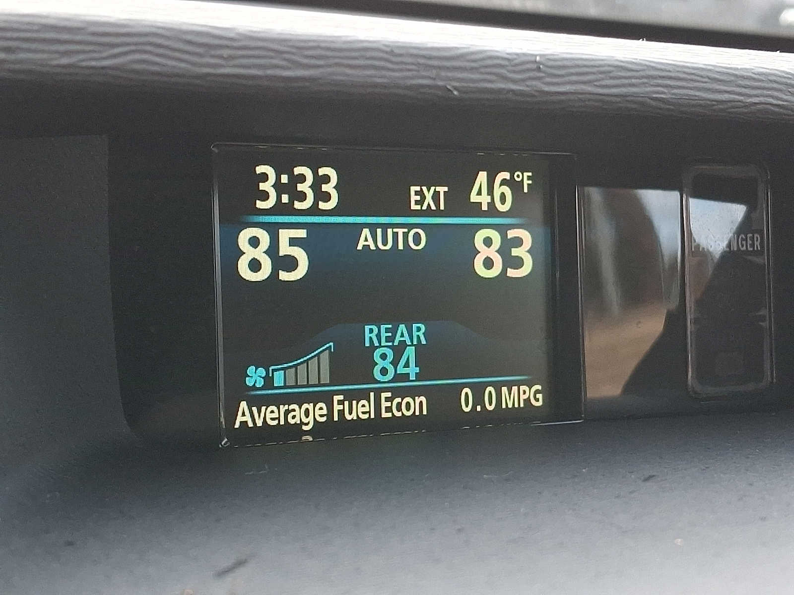 Thumbnail: 2014 Toyota Sienna - 16