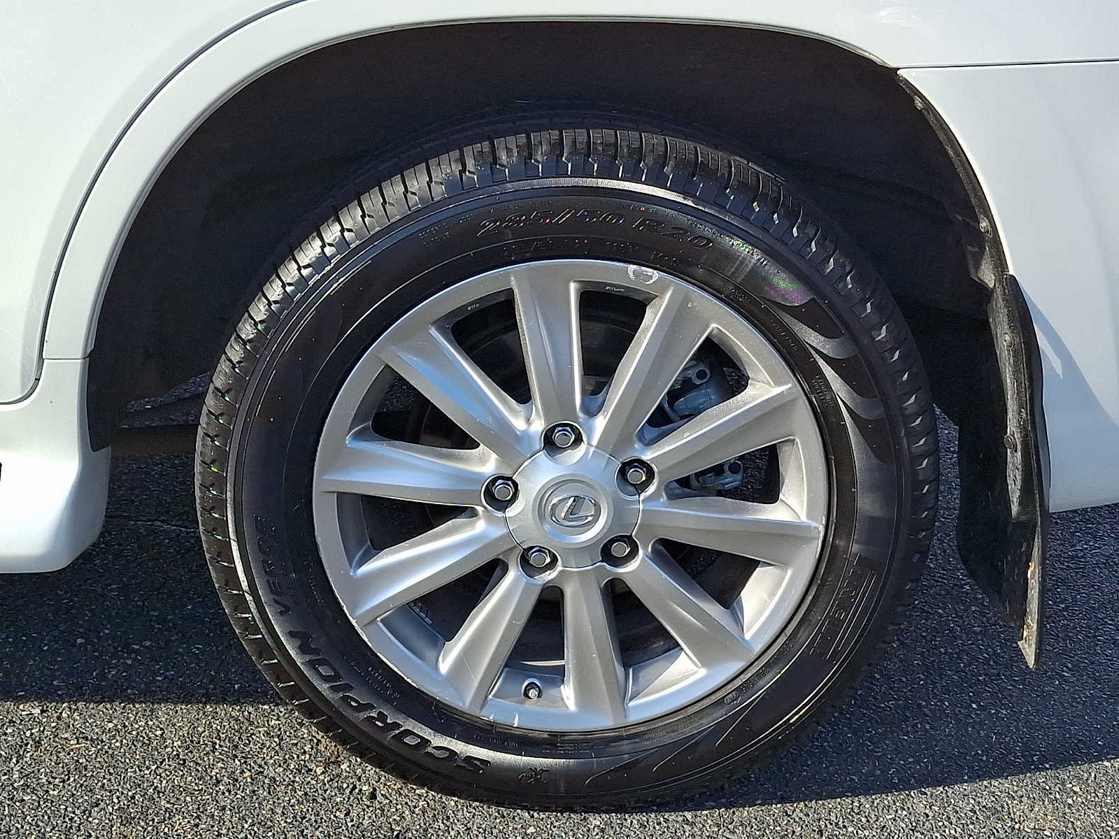 Thumbnail: 2011 Lexus LX - 8