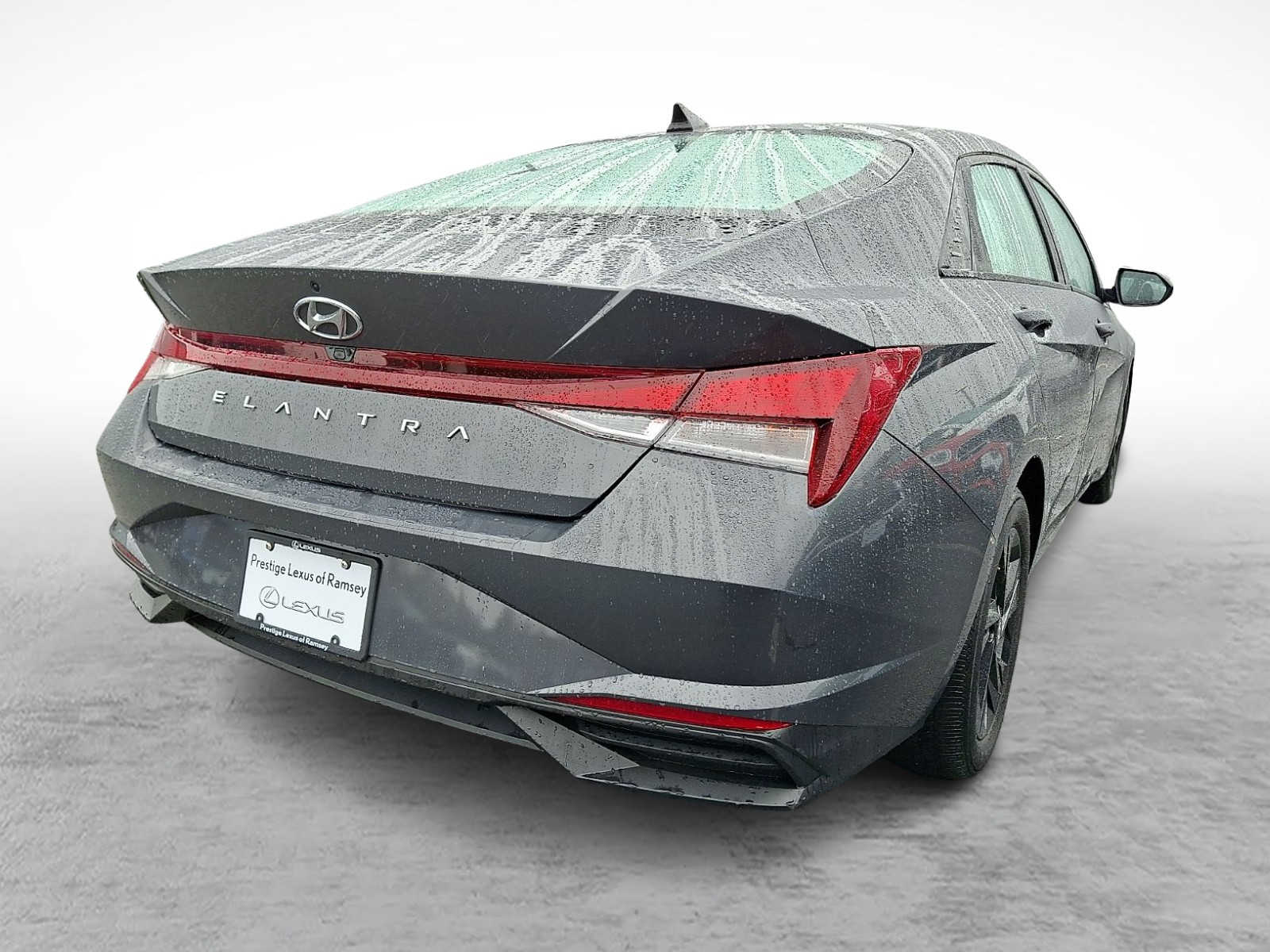 Thumbnail: 2023 Hyundai Elantra - 4