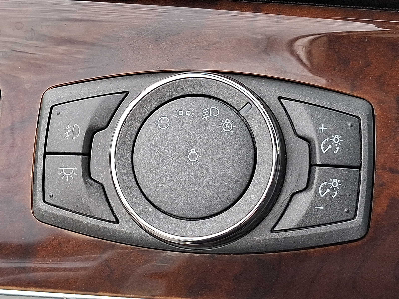 Thumbnail: 2015 Lincoln MKX - 22