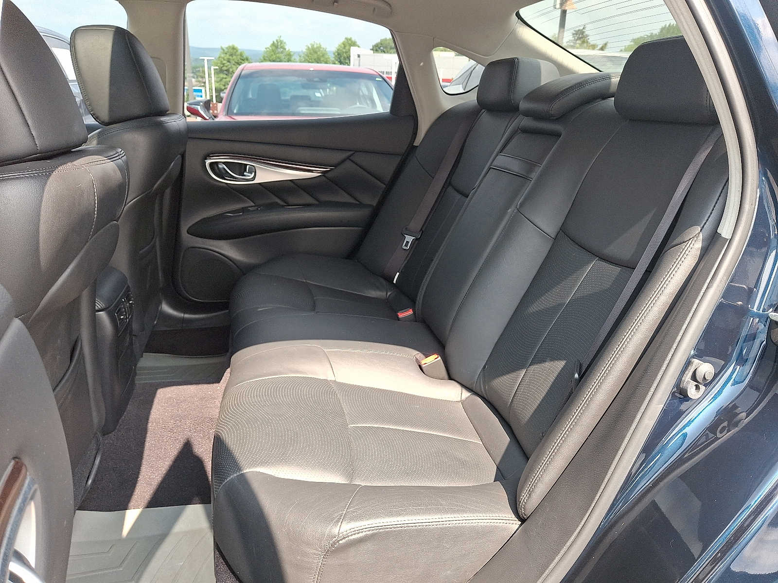 Thumbnail: 2018 INFINITI Q70 - 9