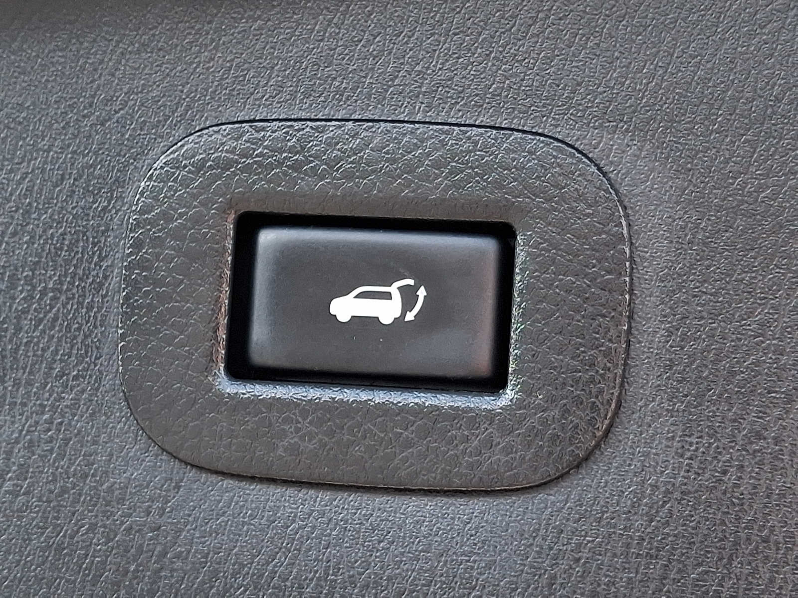 Thumbnail: 2018 Nissan Armada - 30