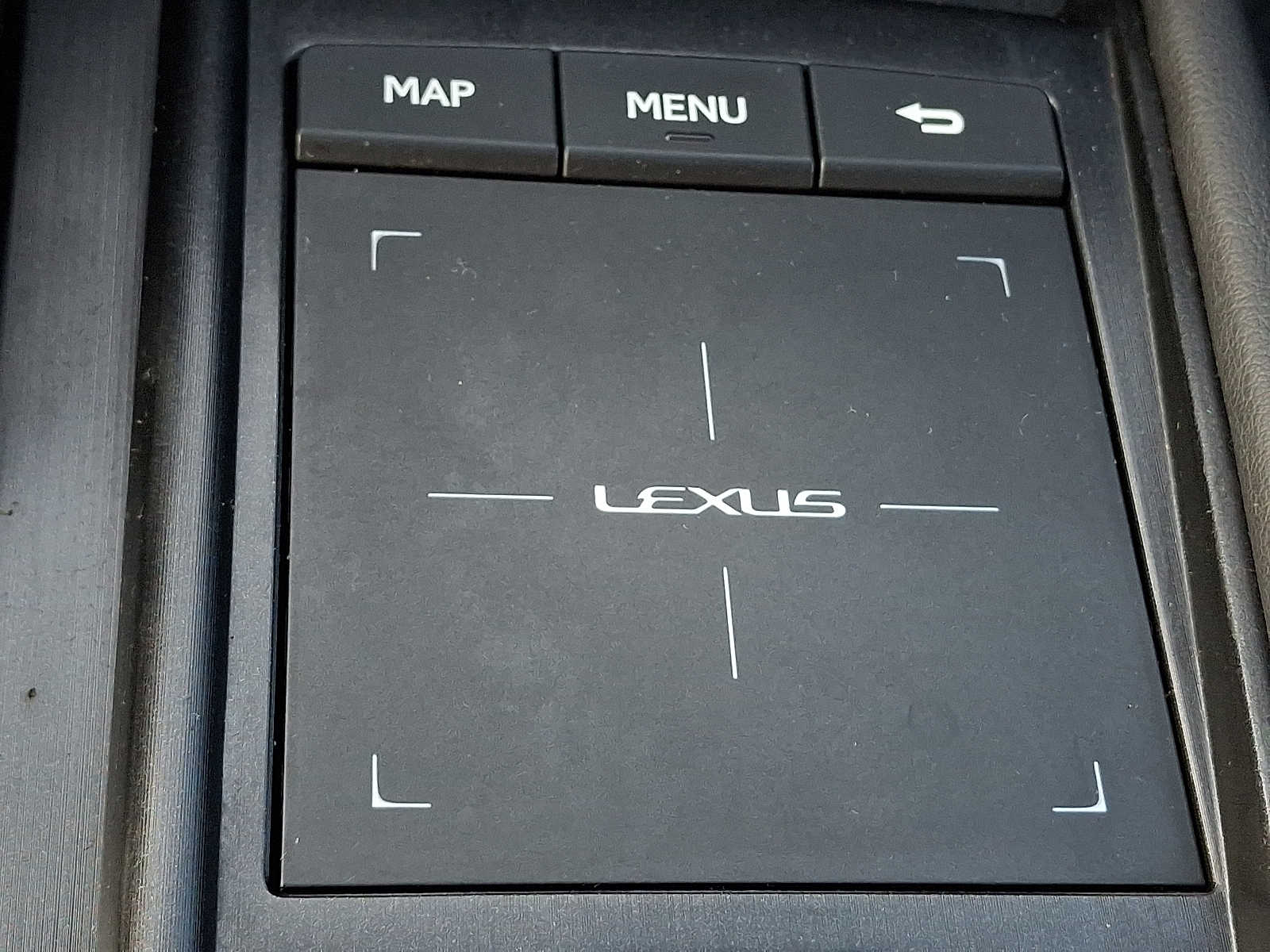 Thumbnail: 2019 Lexus ES - 17