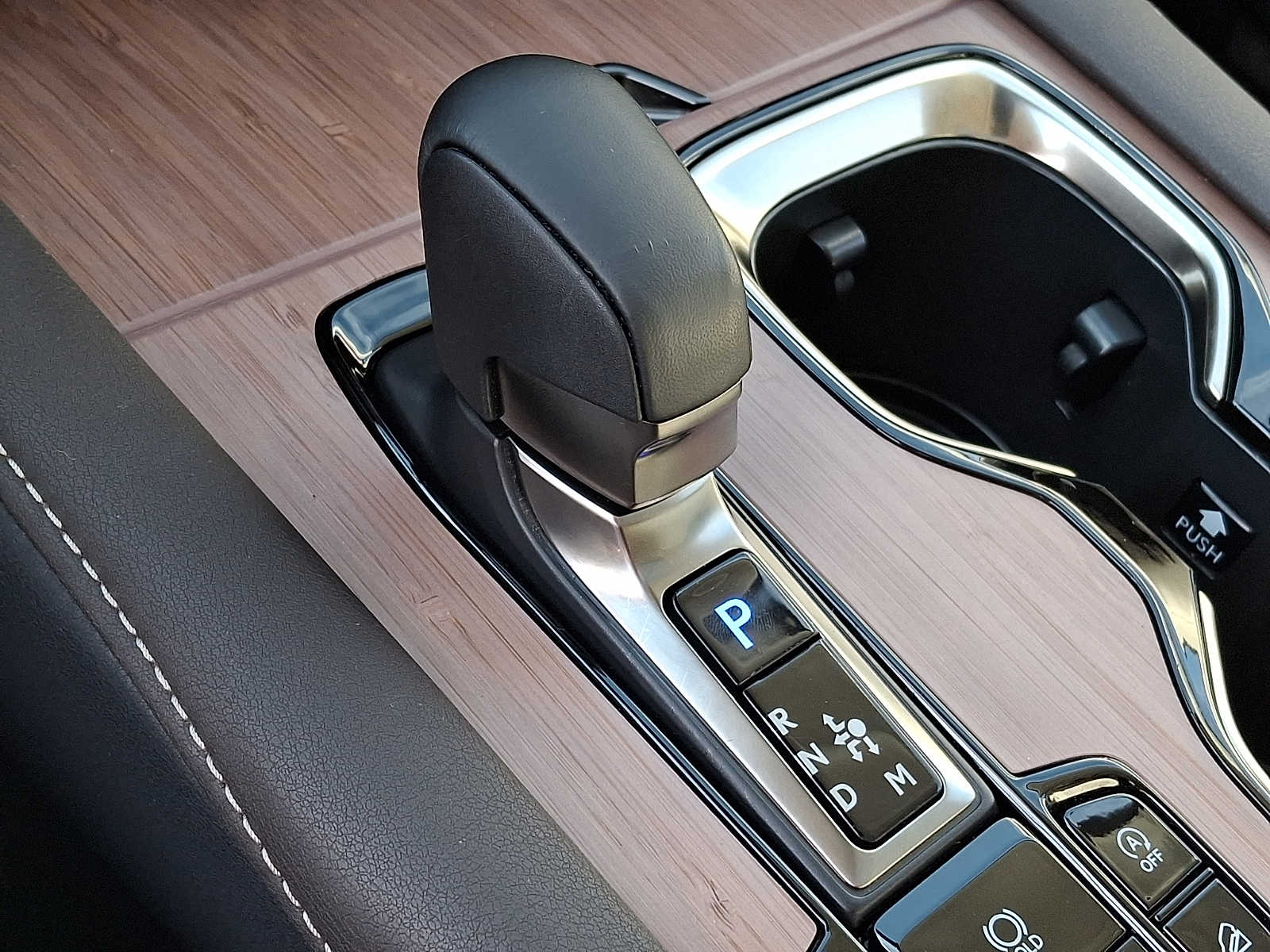 Thumbnail: 2024 Lexus RX - 13