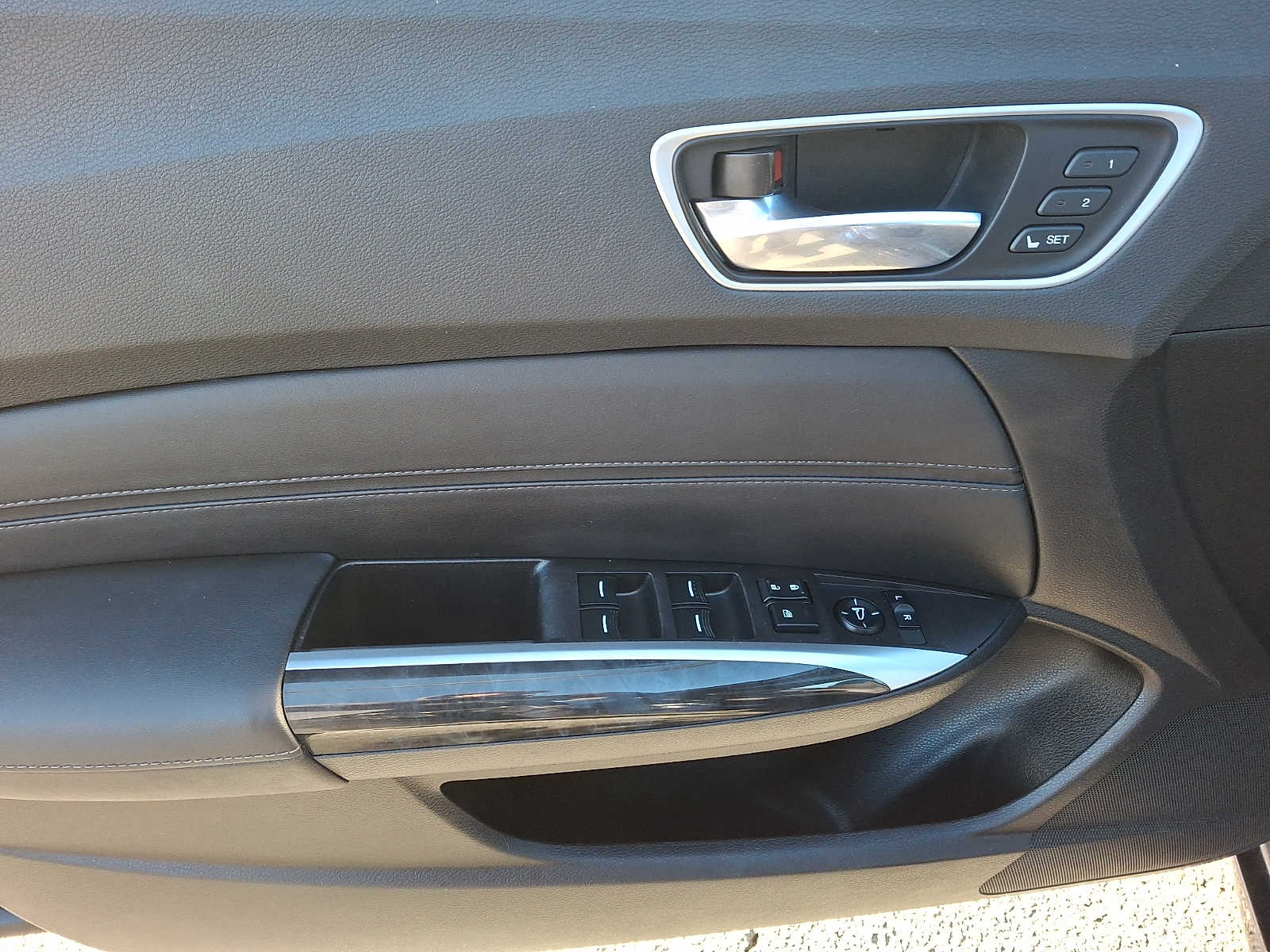 Thumbnail: 2019 Acura TLX - 9