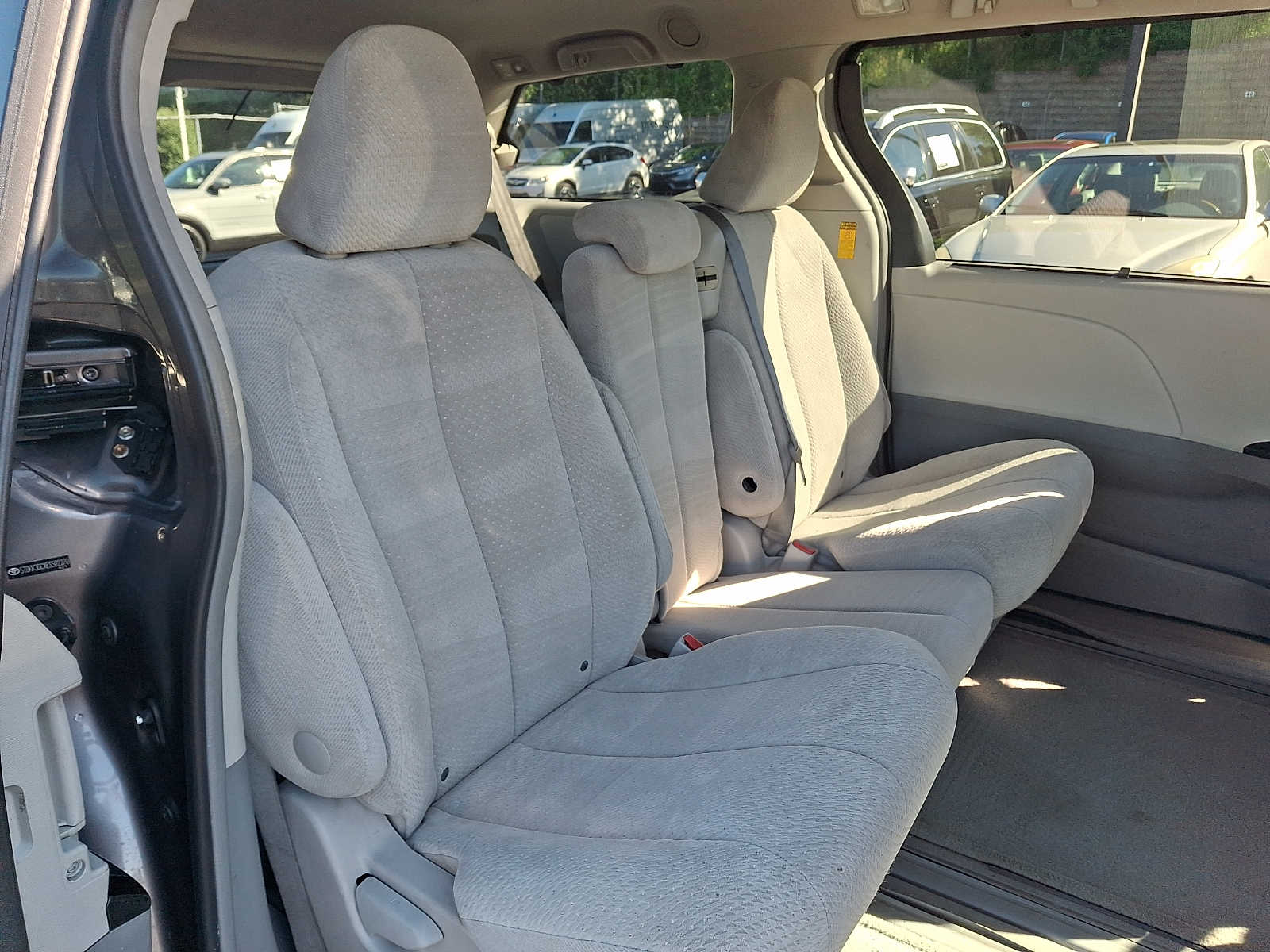 Thumbnail: 2014 Toyota Sienna - 8