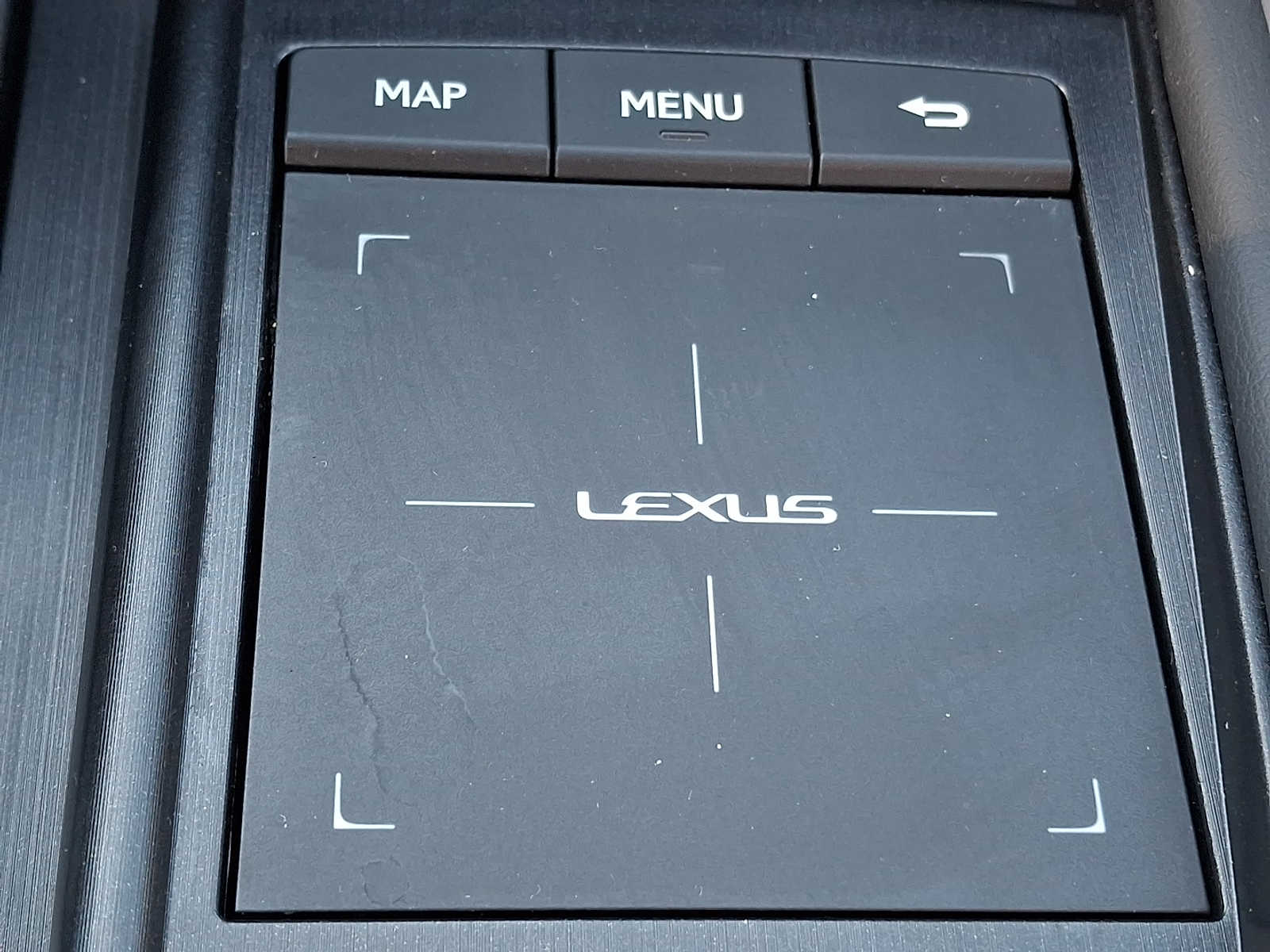 Thumbnail: 2020 Lexus ES - 21