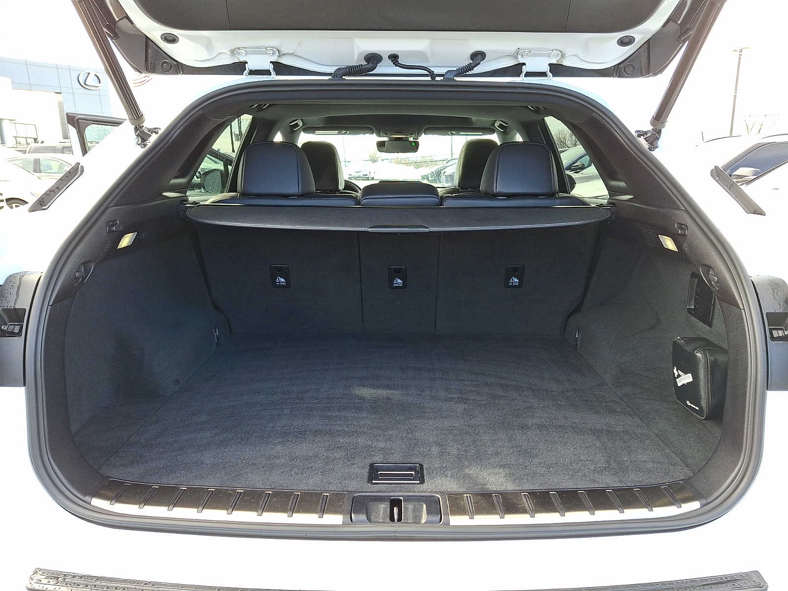 Thumbnail: 2021 Lexus RX - 27