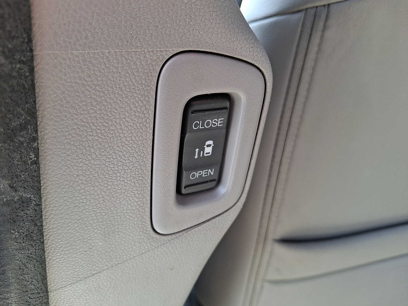 Thumbnail: 2015 Honda Odyssey - 10