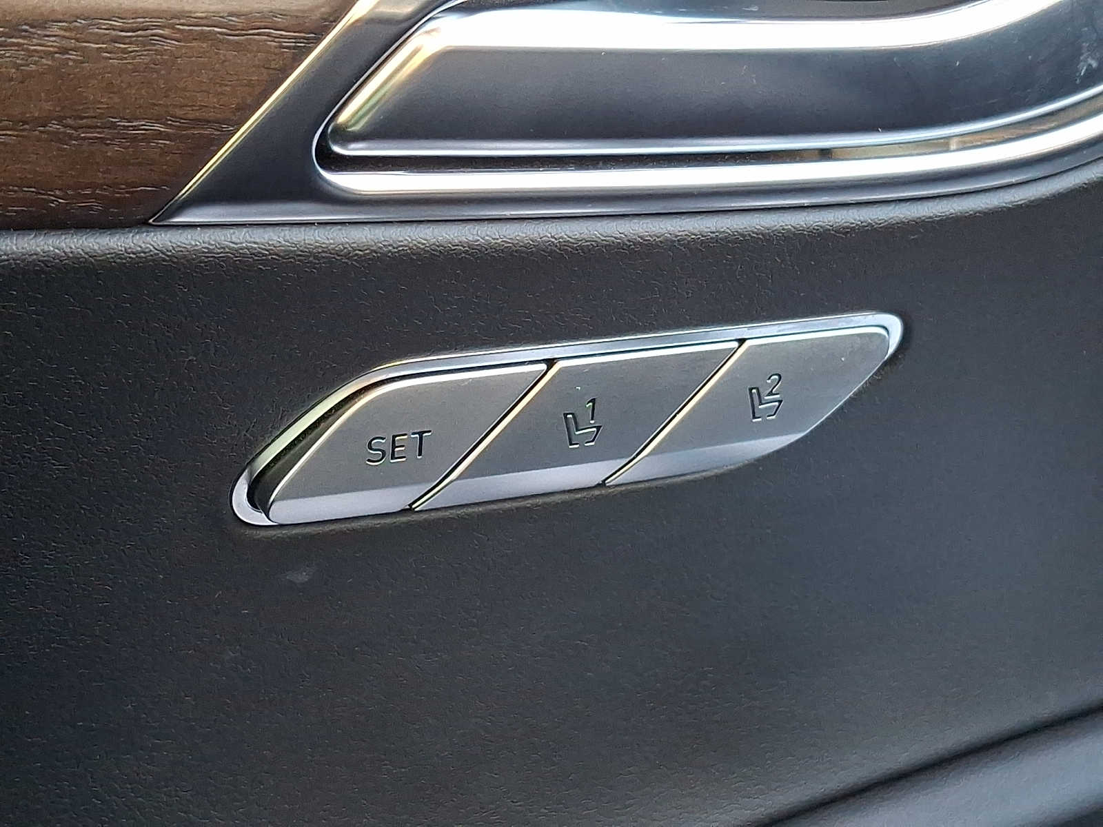 Thumbnail: 2023 Genesis GV80 - 23